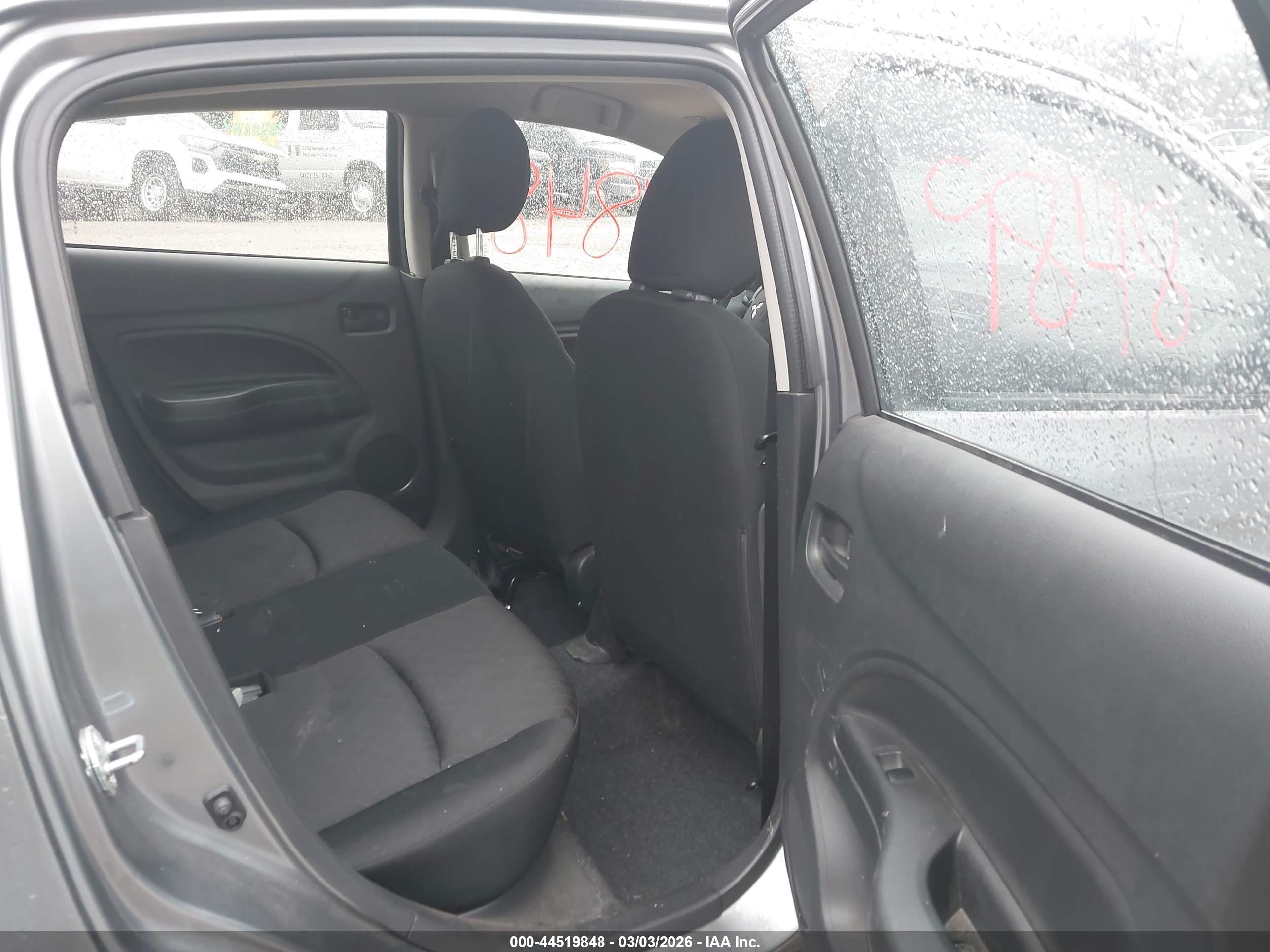 MITSUBISHI MIRAGE image 8