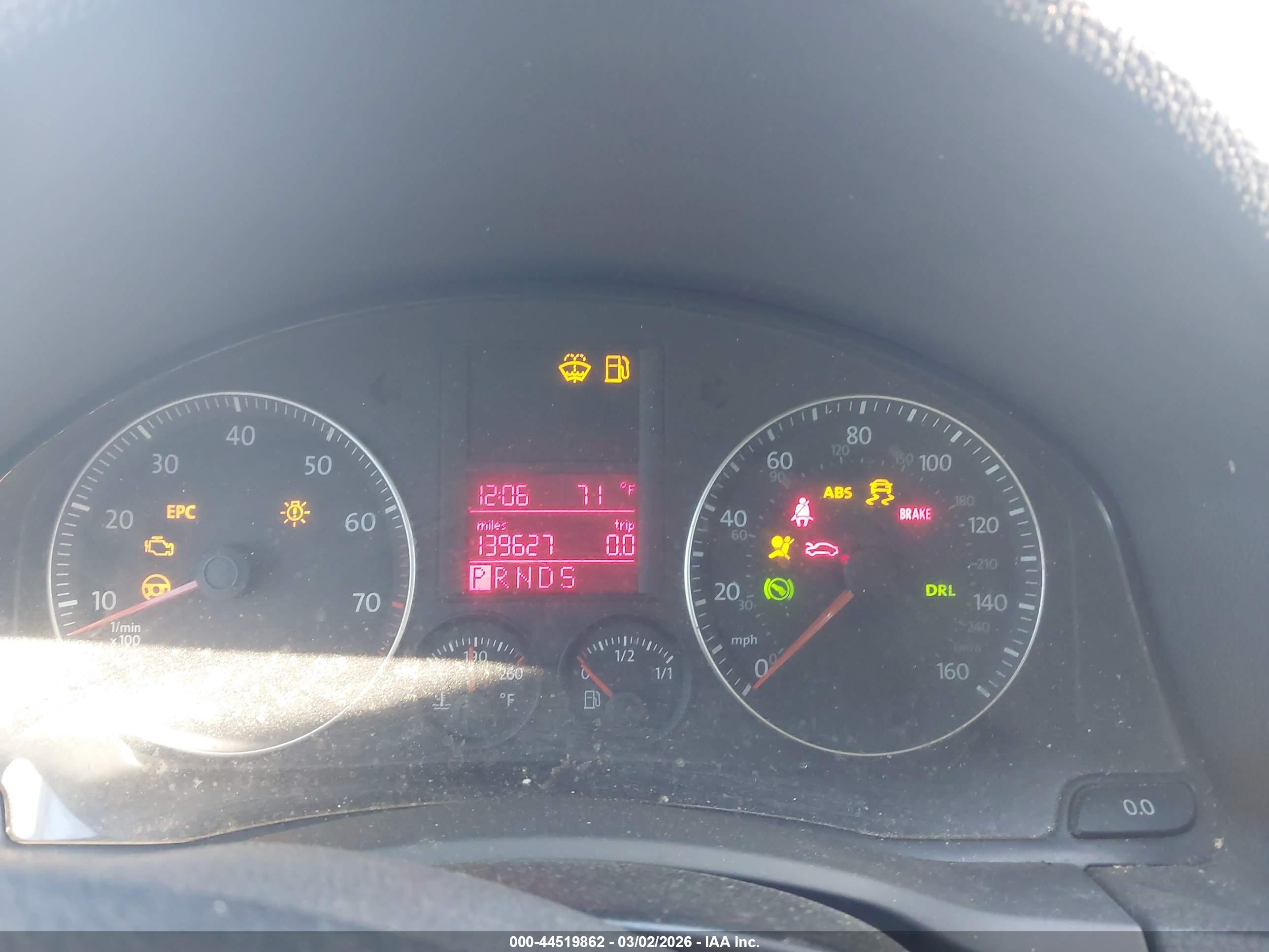 VOLKSWAGEN JETTA image 7