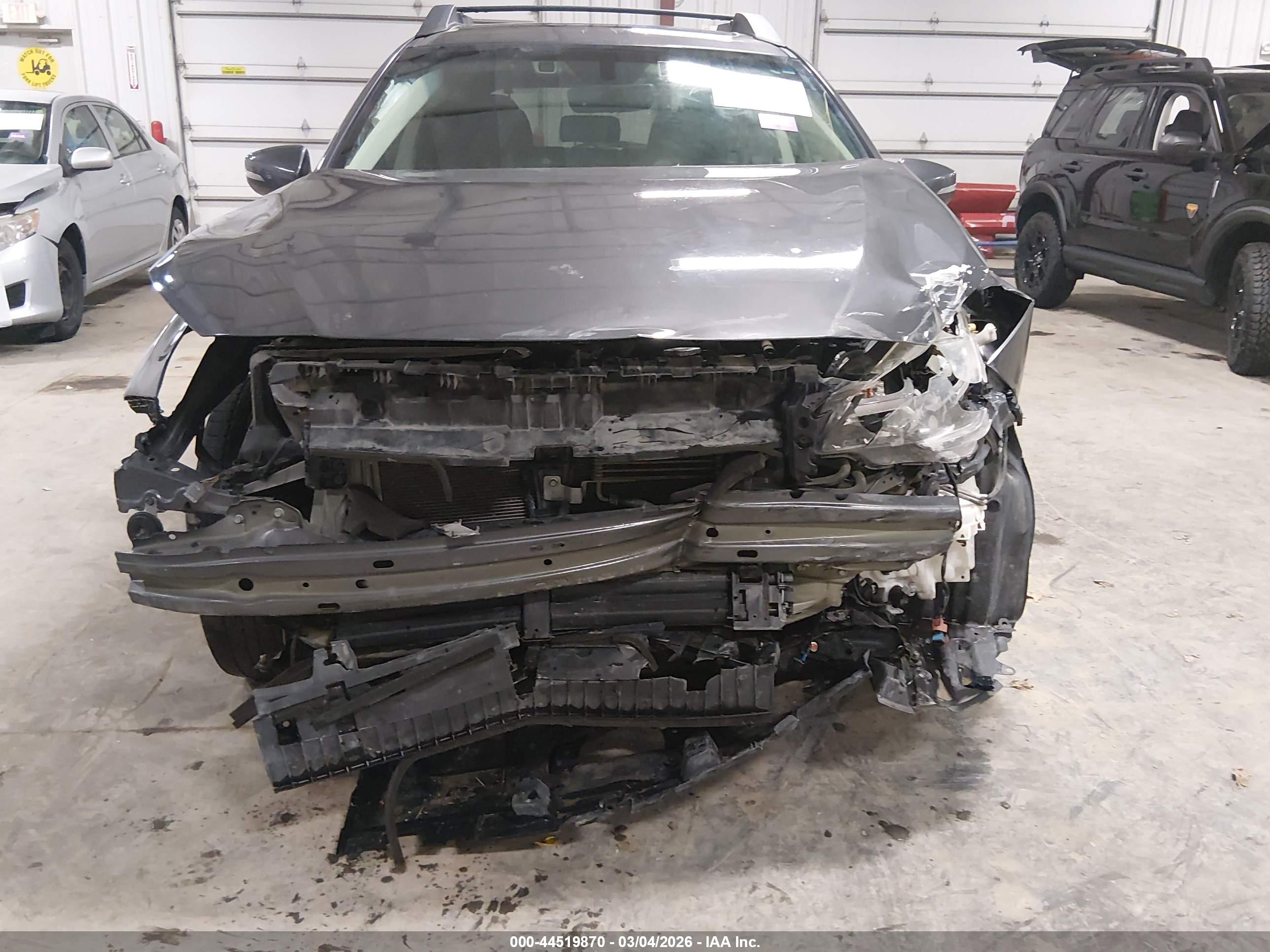 SUBARU OUTBACK image 6