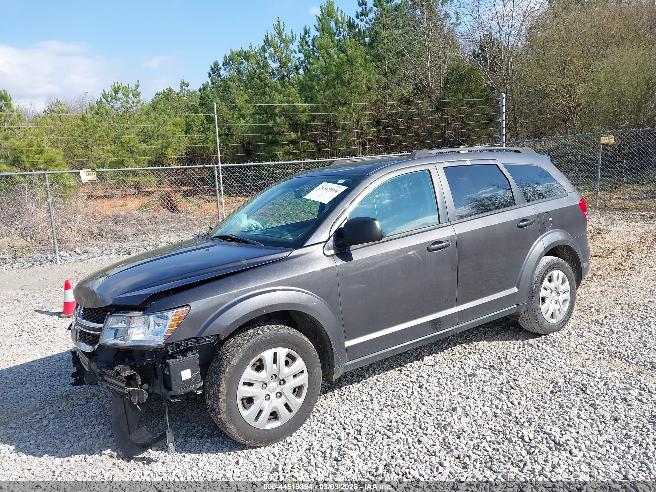 DODGE JOURNEY image 2