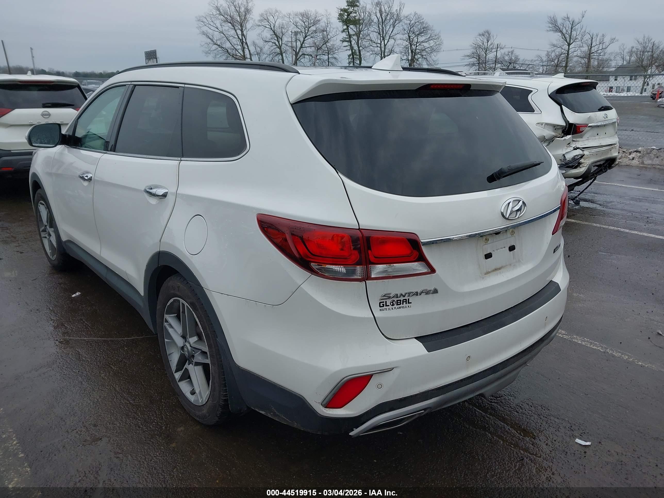 HYUNDAI SANTA image 3