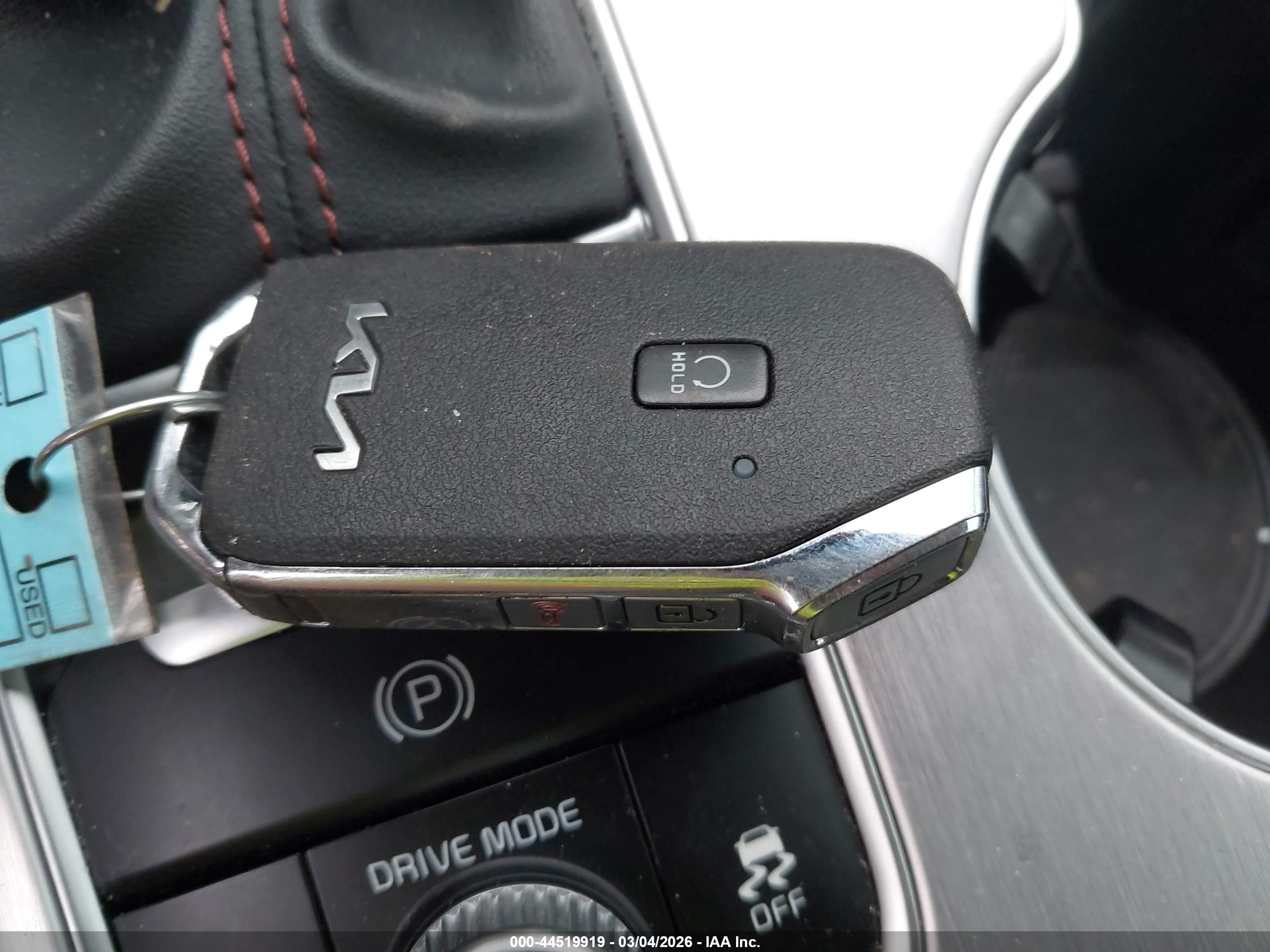 KIA STINGER image 11