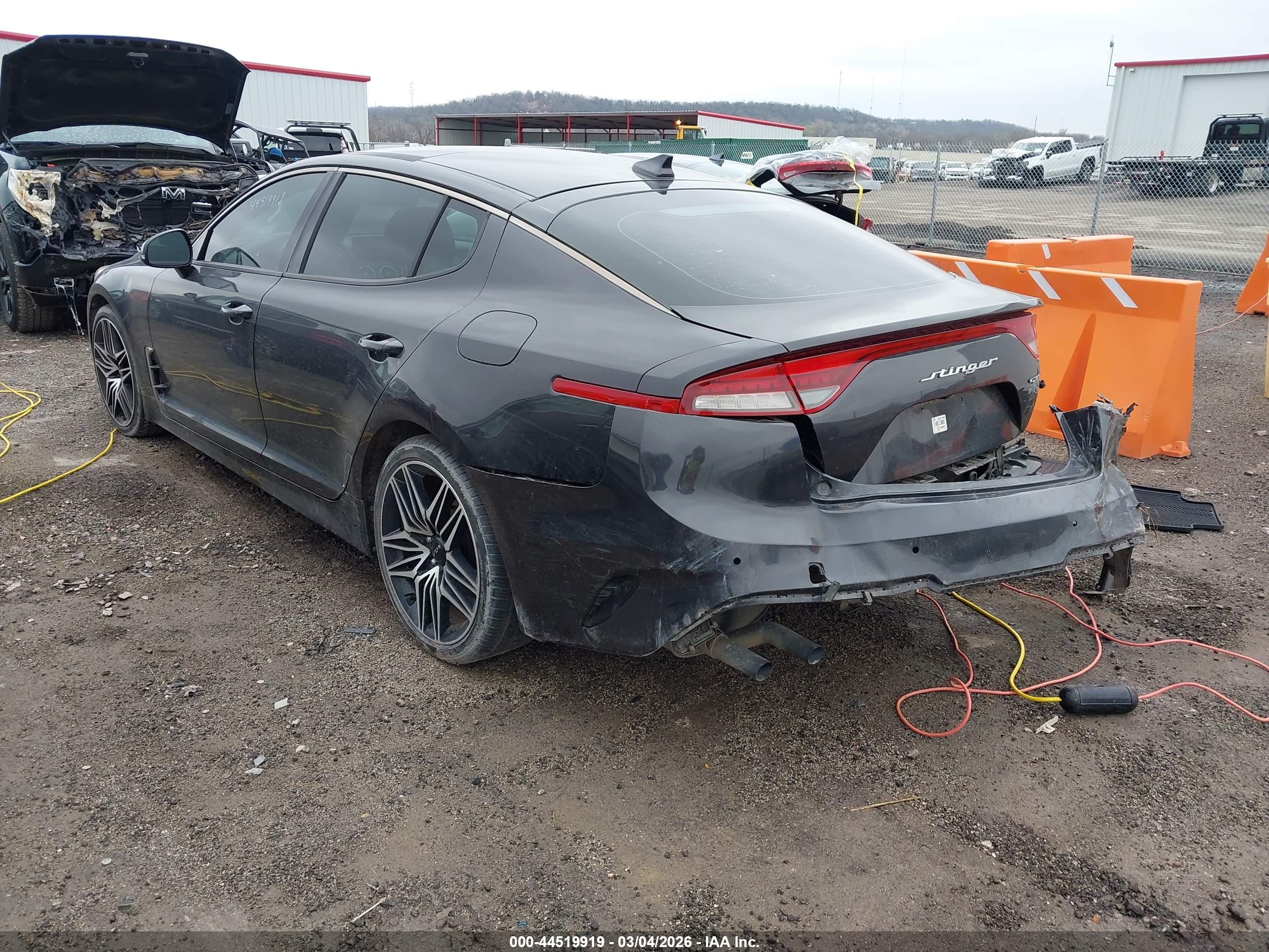 KIA STINGER image 3