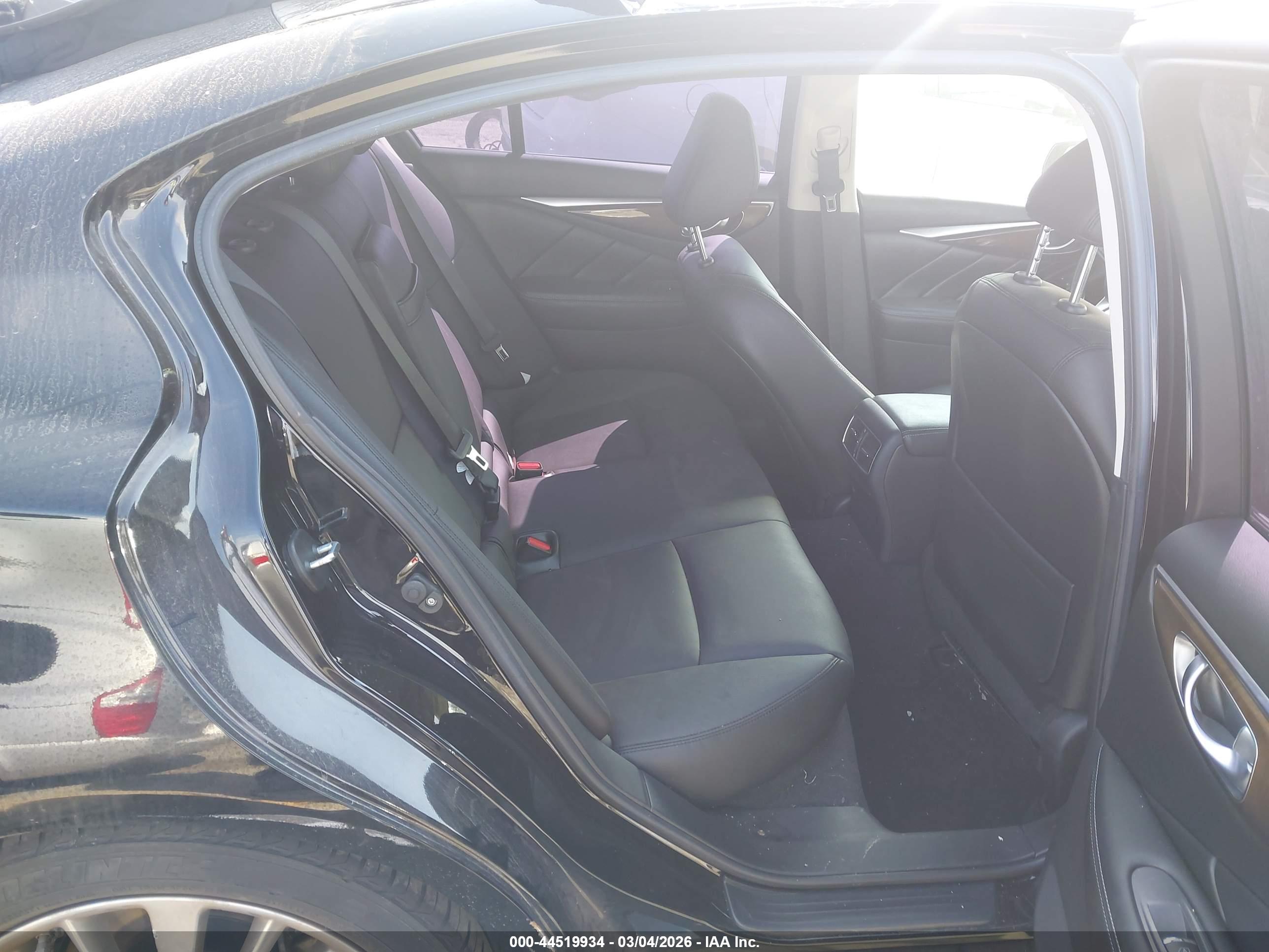 INFINITI Q50 image 8