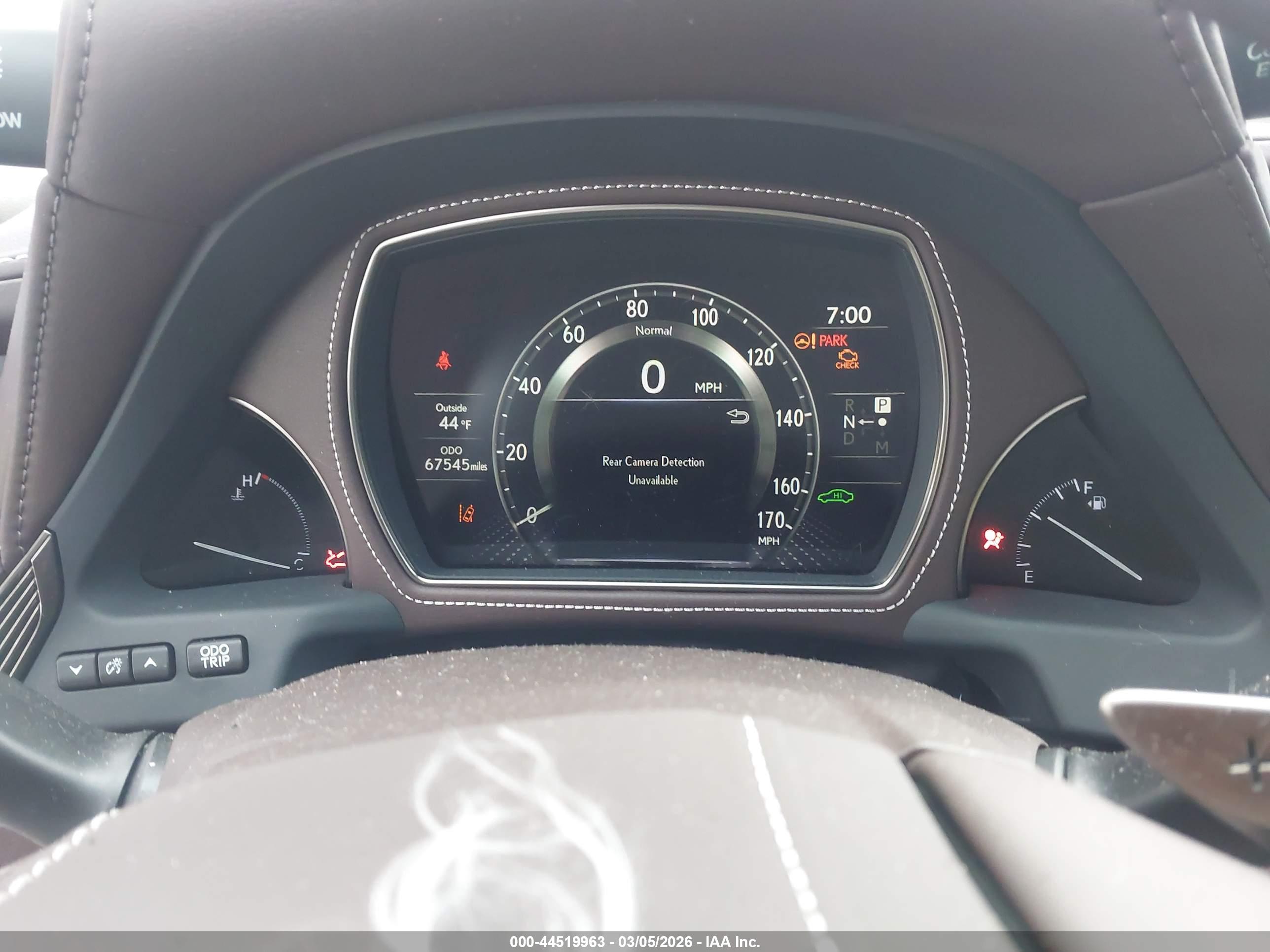 LEXUS LS image 7
