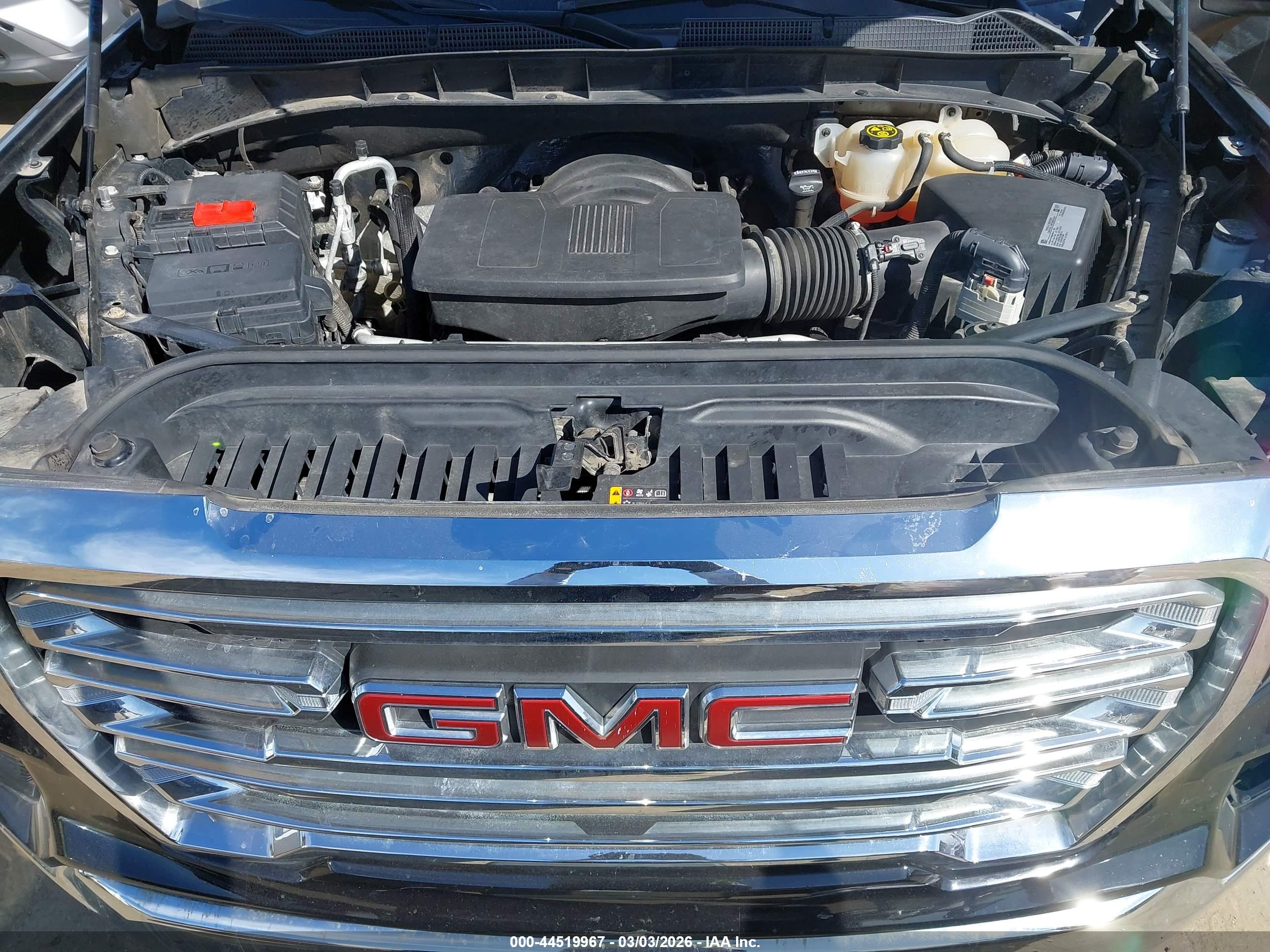 GMC SIERRA image 10