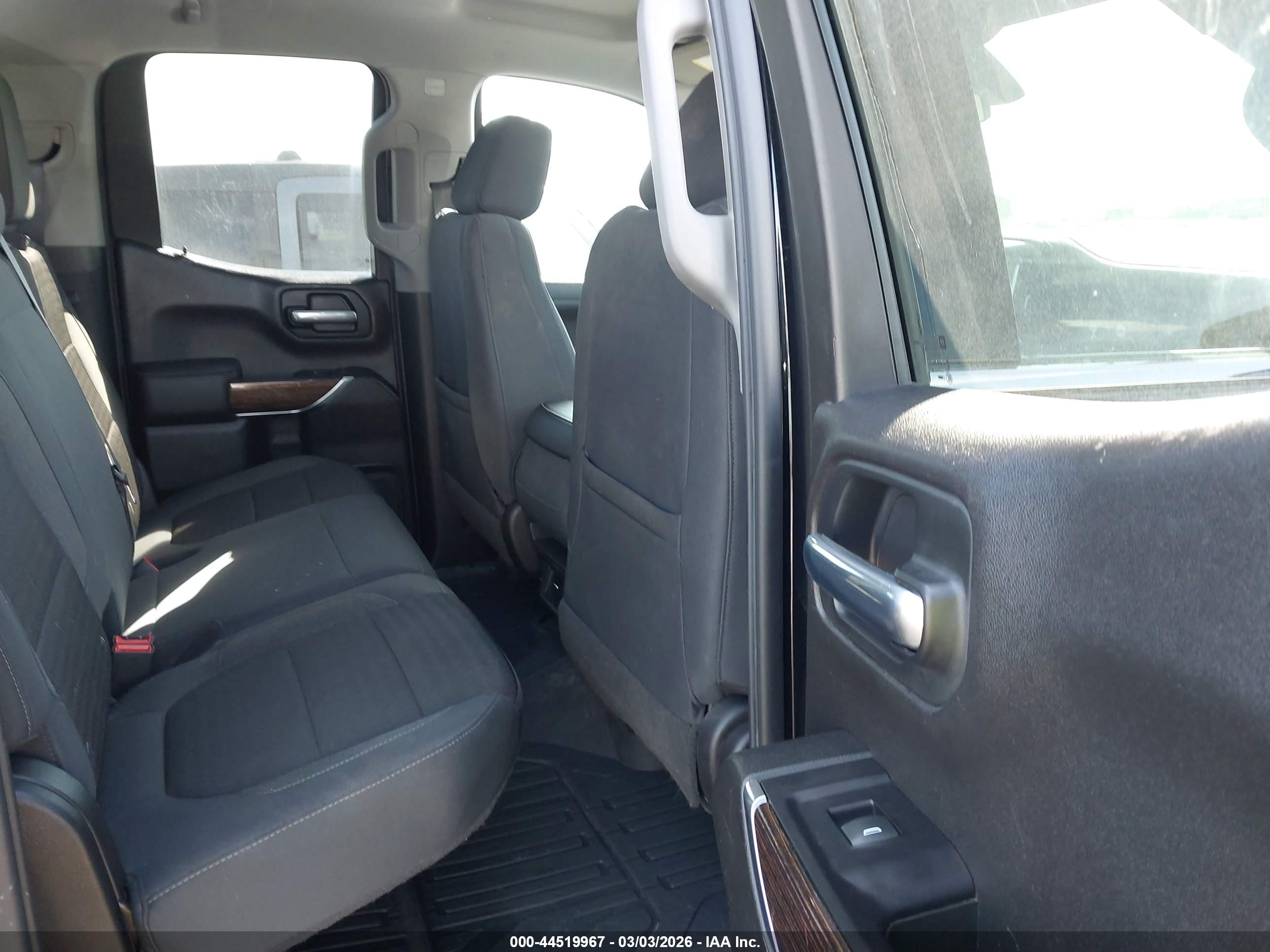 GMC SIERRA image 8