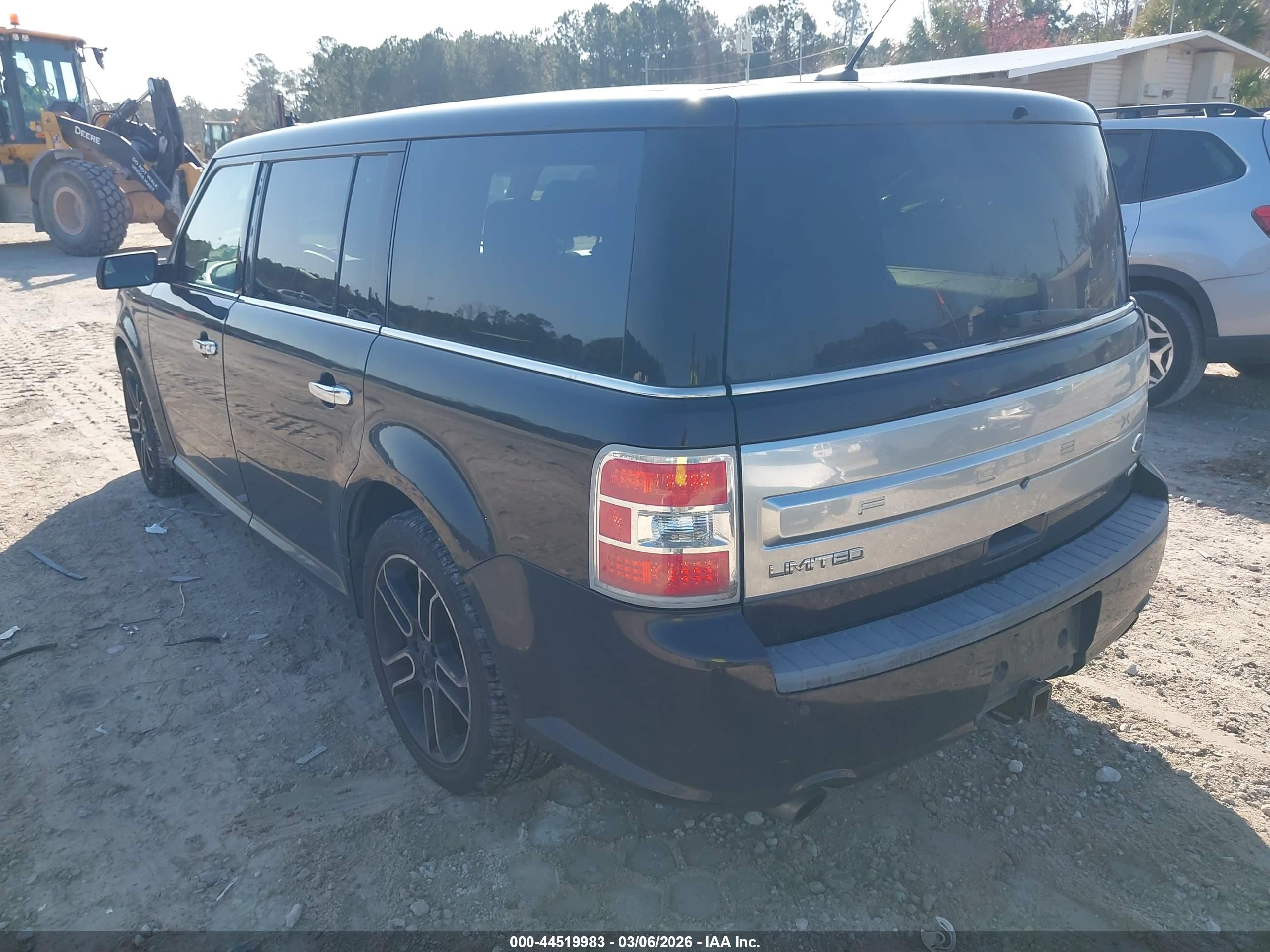 FORD FLEX image 3