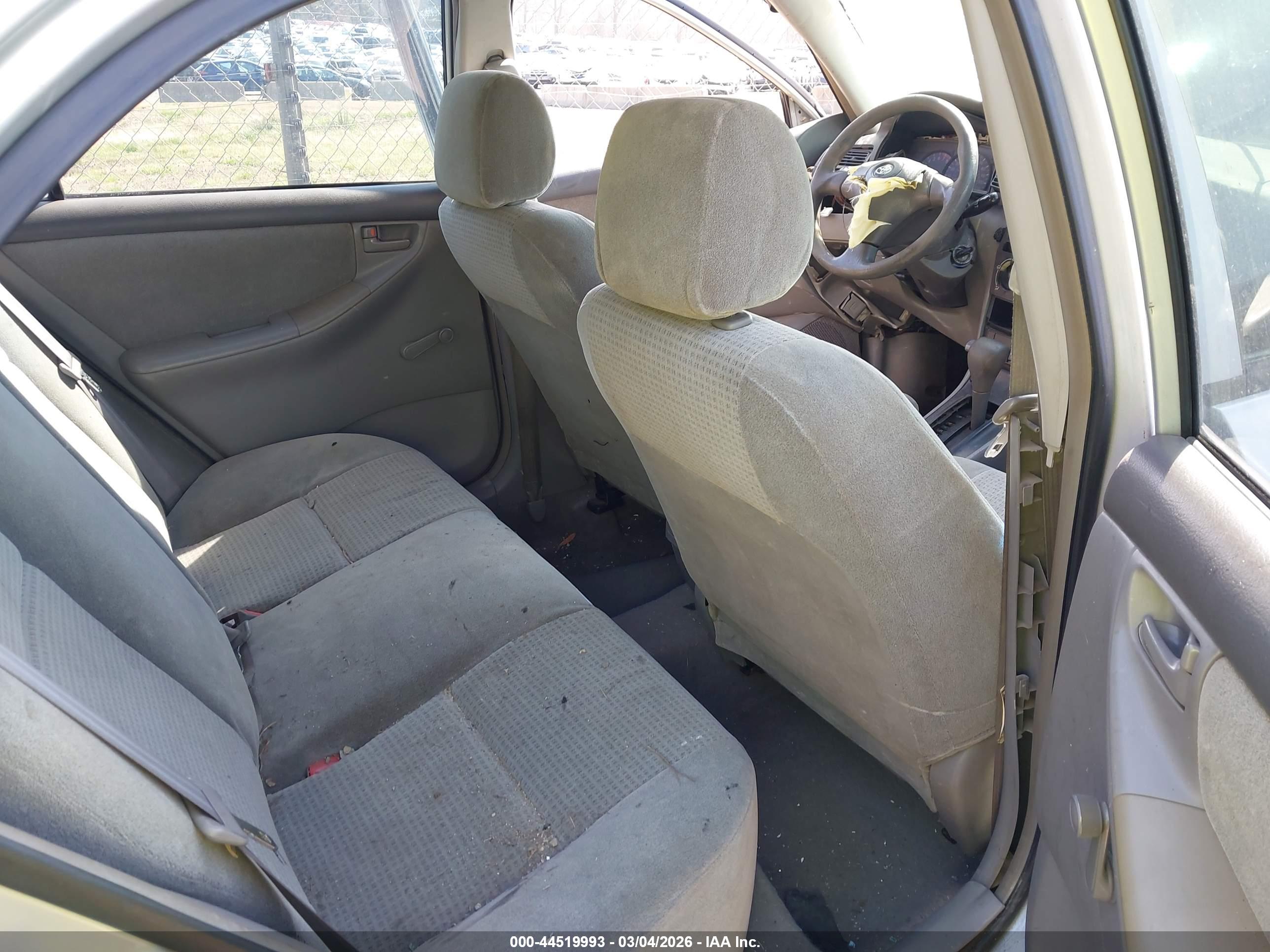 TOYOTA COROLLA image 8