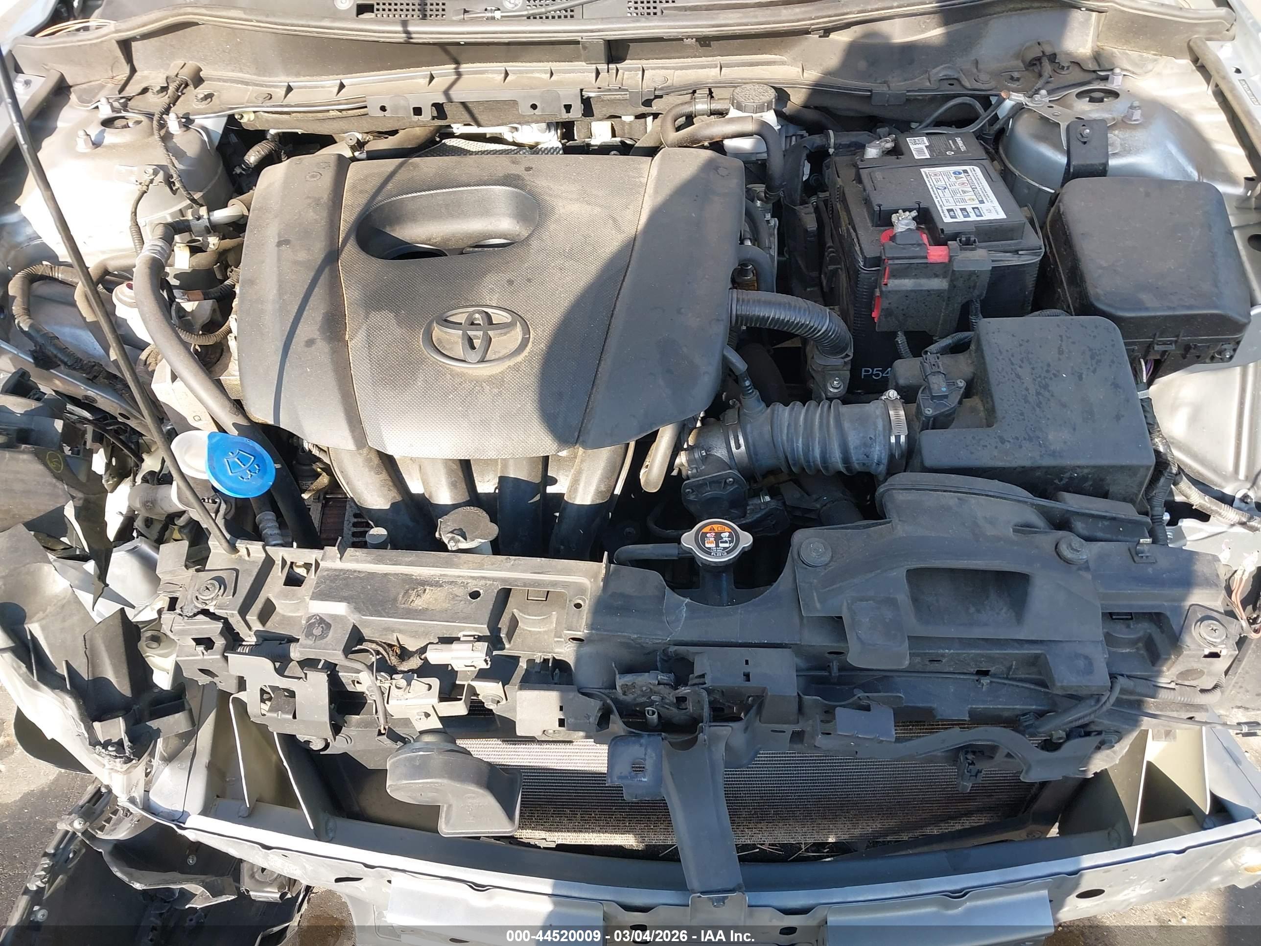 TOYOTA YARIS image 10