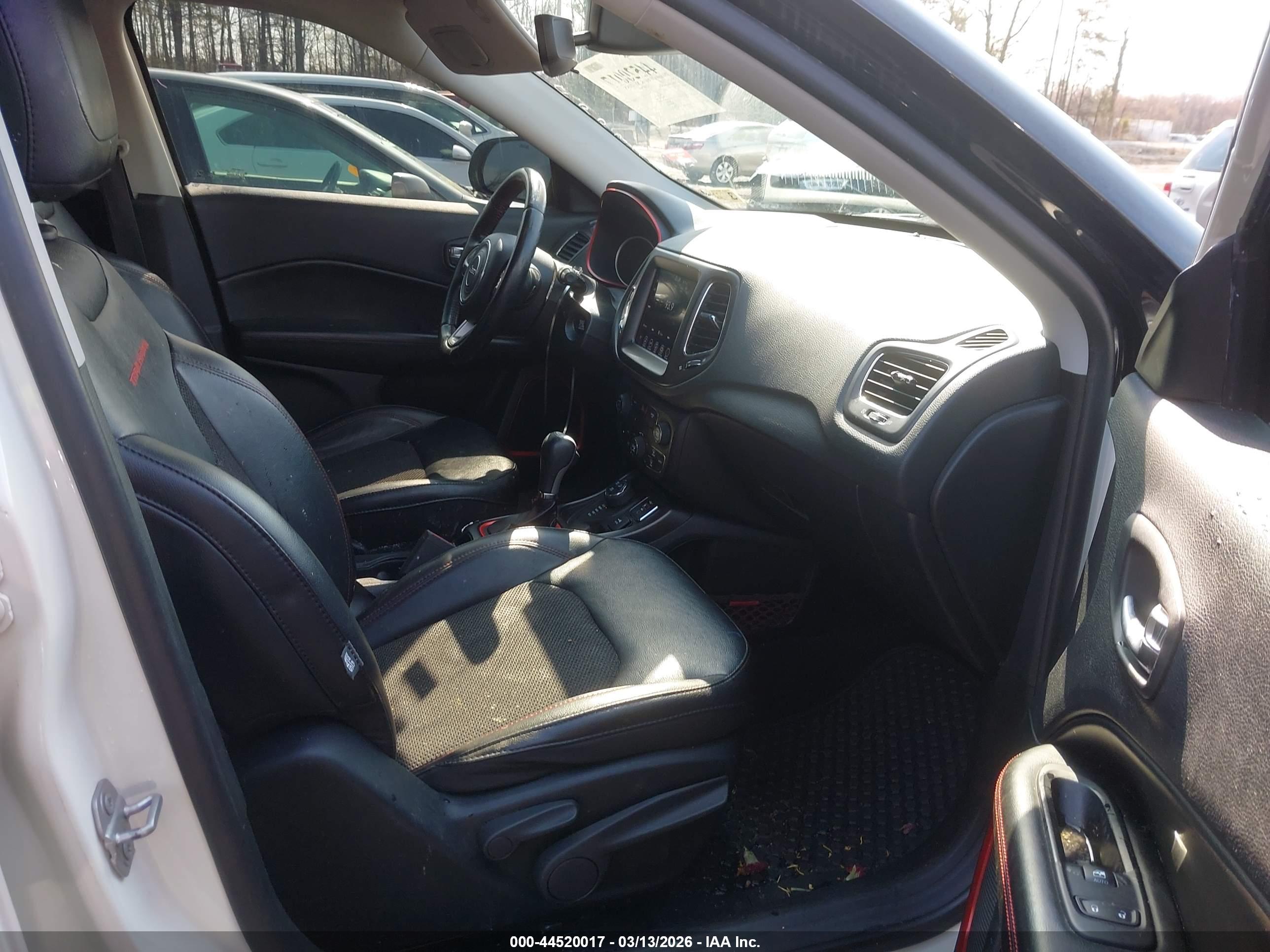 JEEP COMPASS image 5