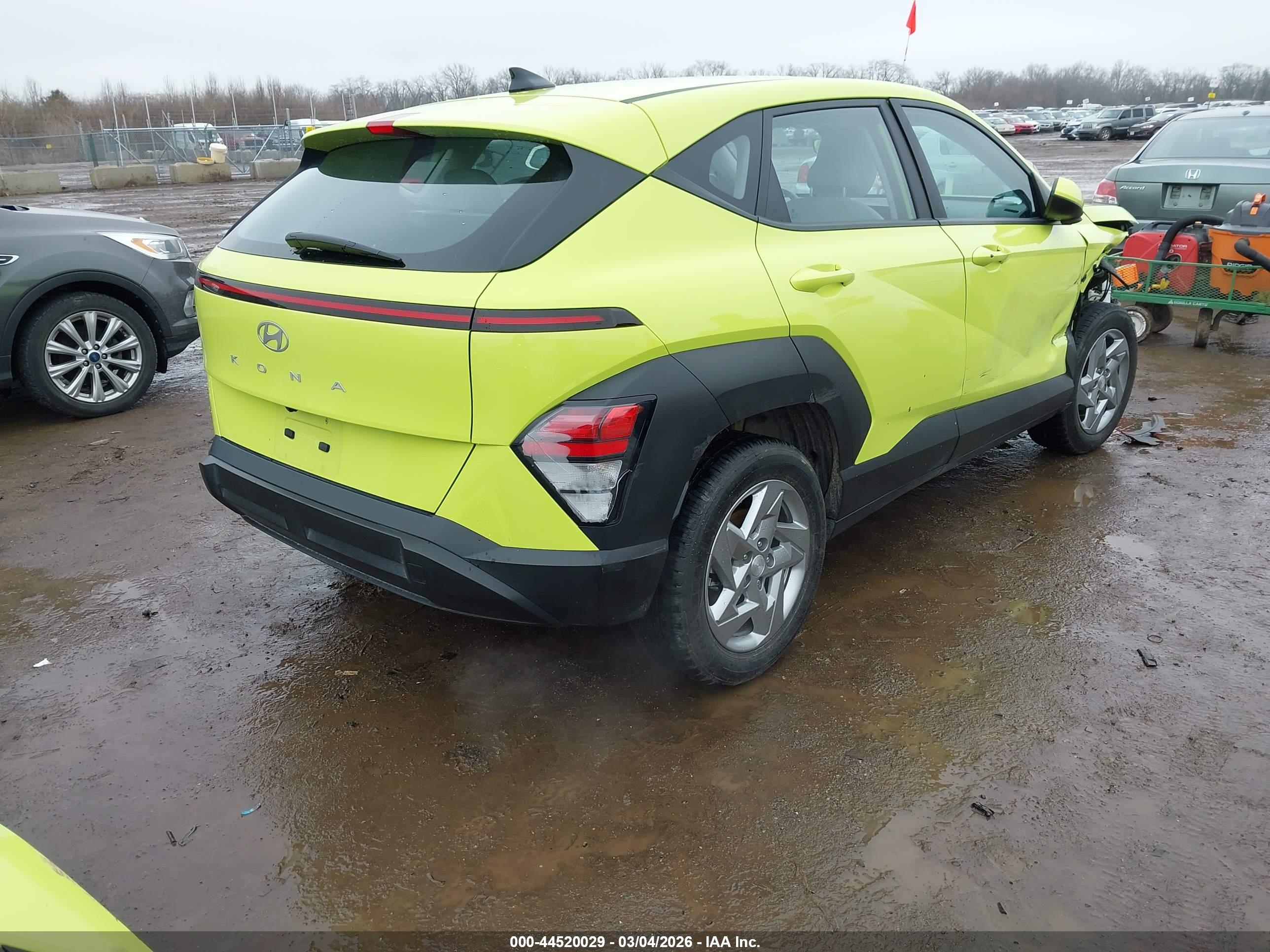 HYUNDAI KONA image 4