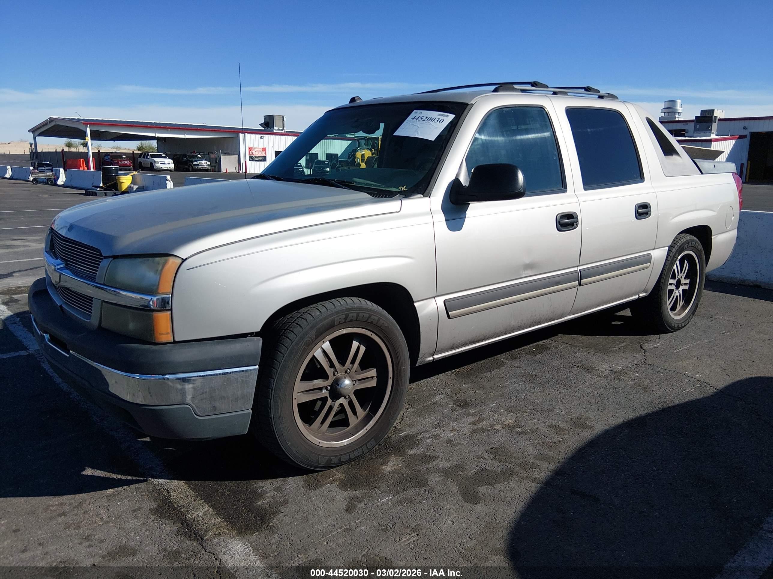 CHEVROLET AVALANCHE image 2