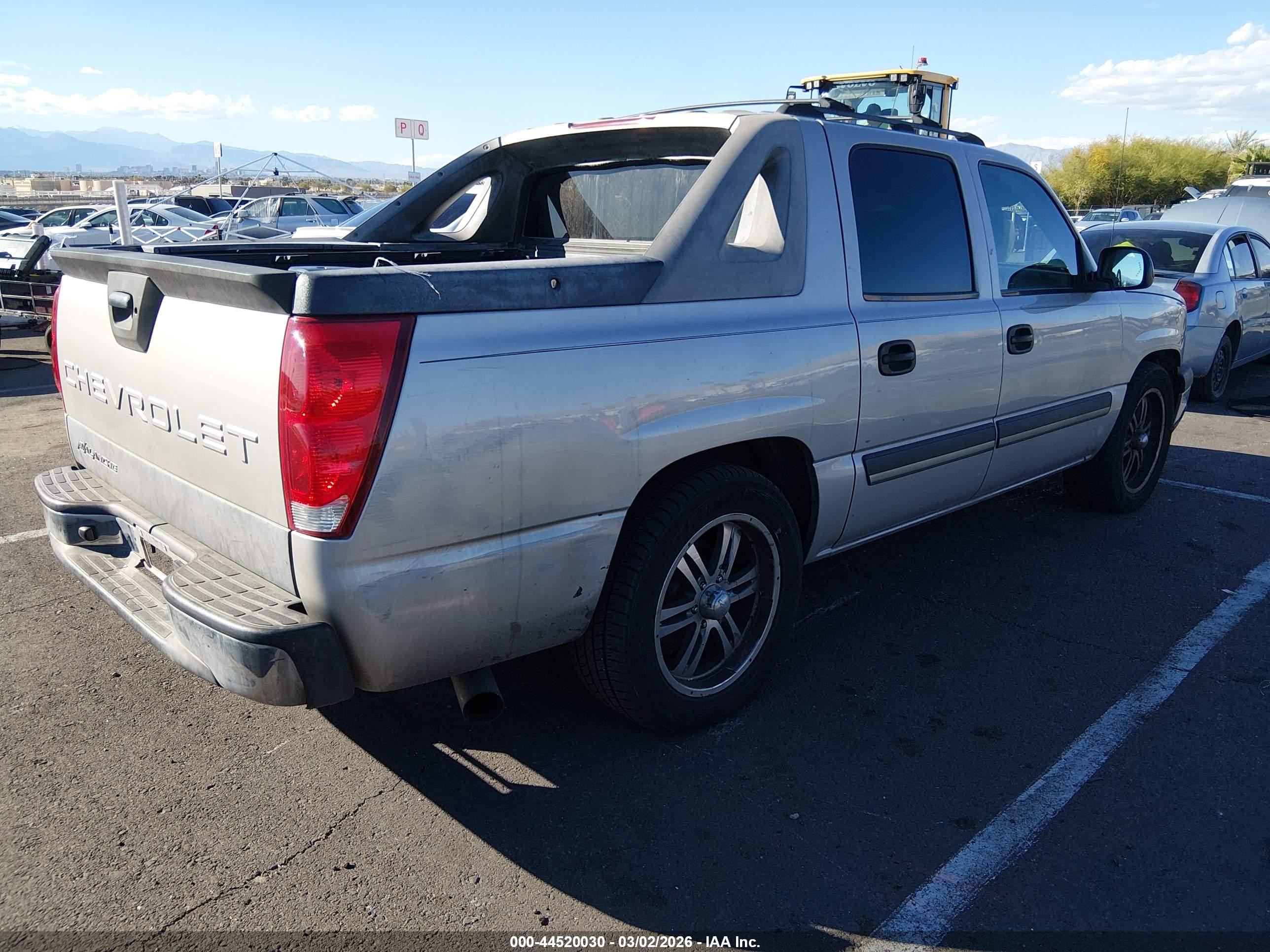 CHEVROLET AVALANCHE image 4