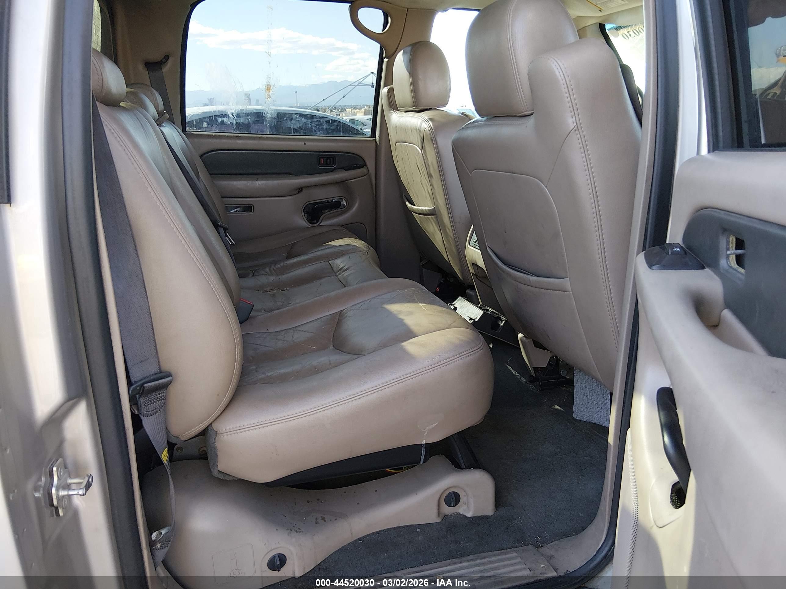 CHEVROLET AVALANCHE image 8