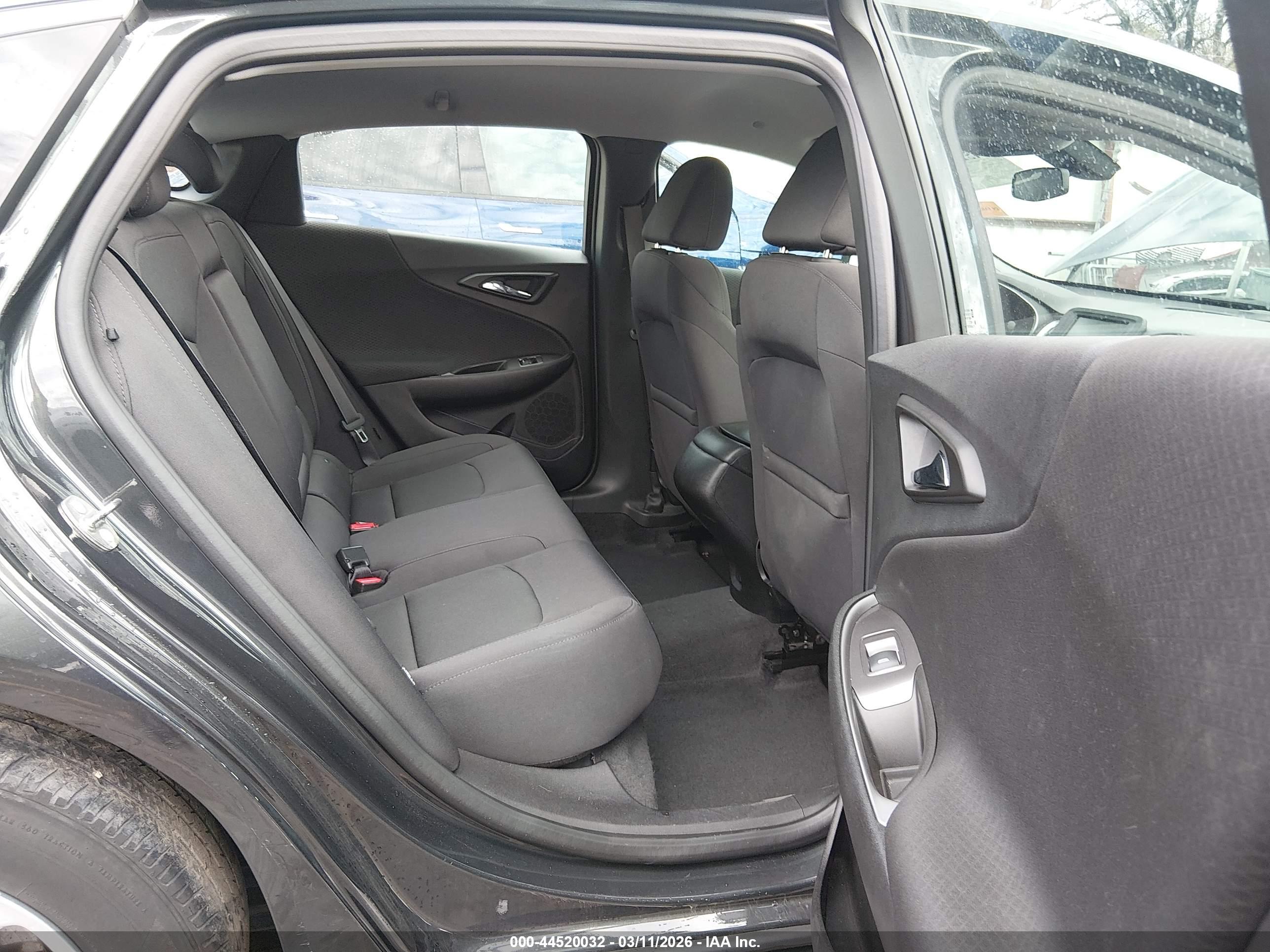 CHEVROLET MALIBU image 8