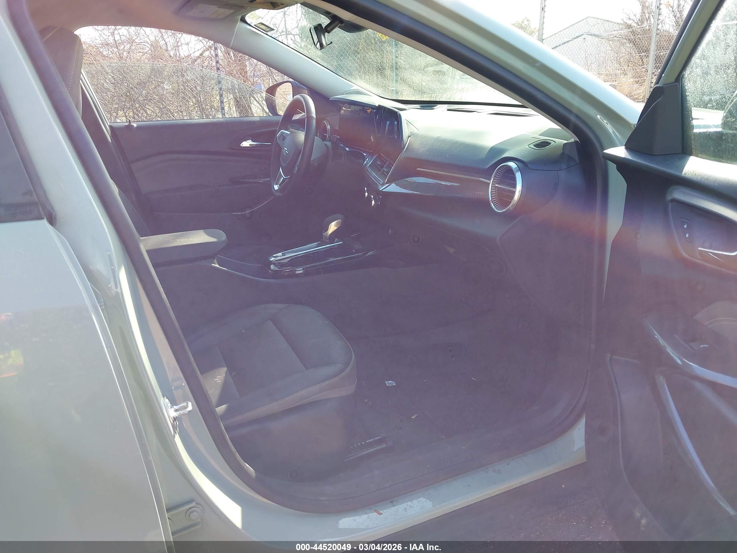 CHEVROLET TRAX image 5