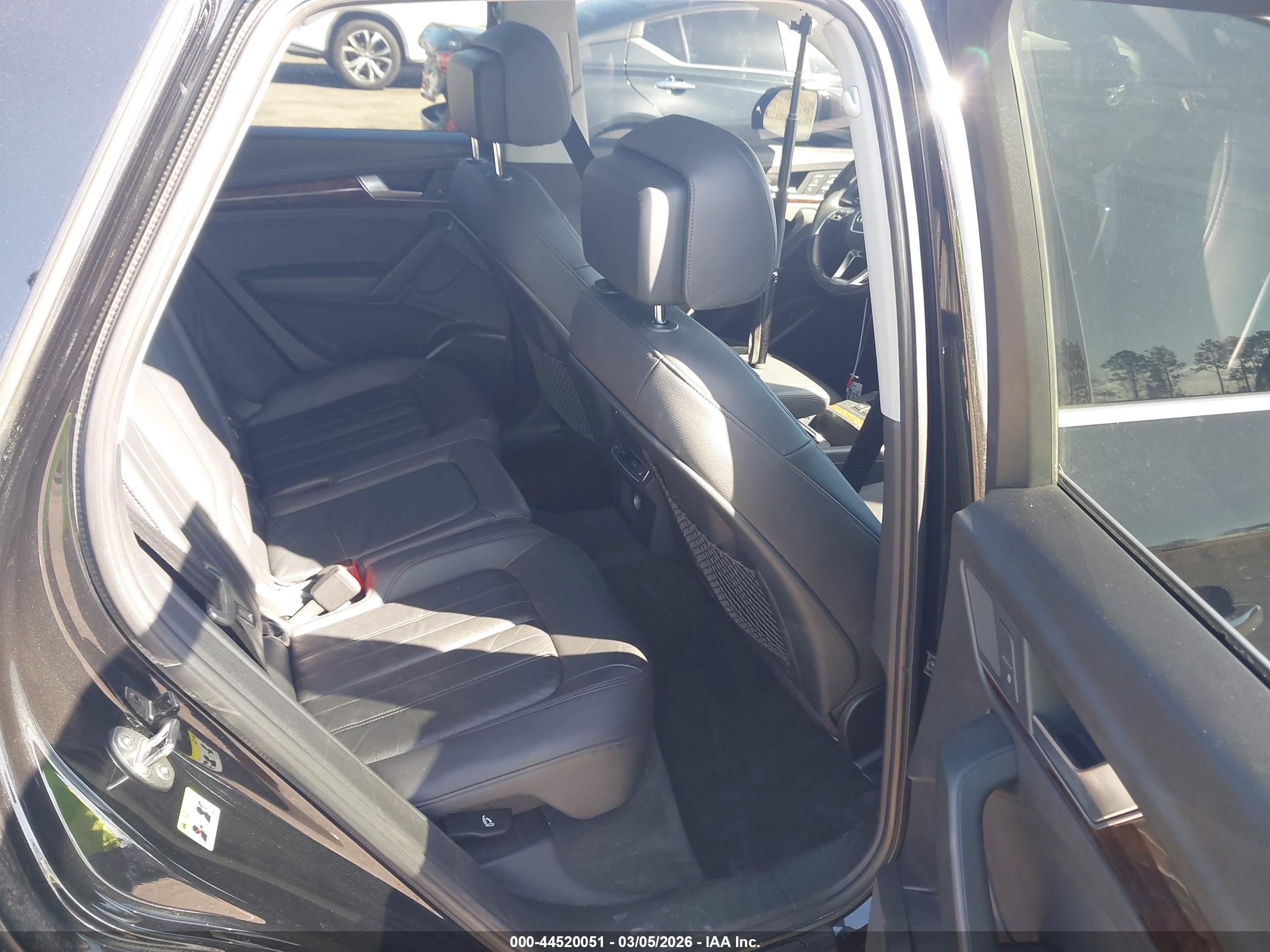 AUDI Q5 image 8