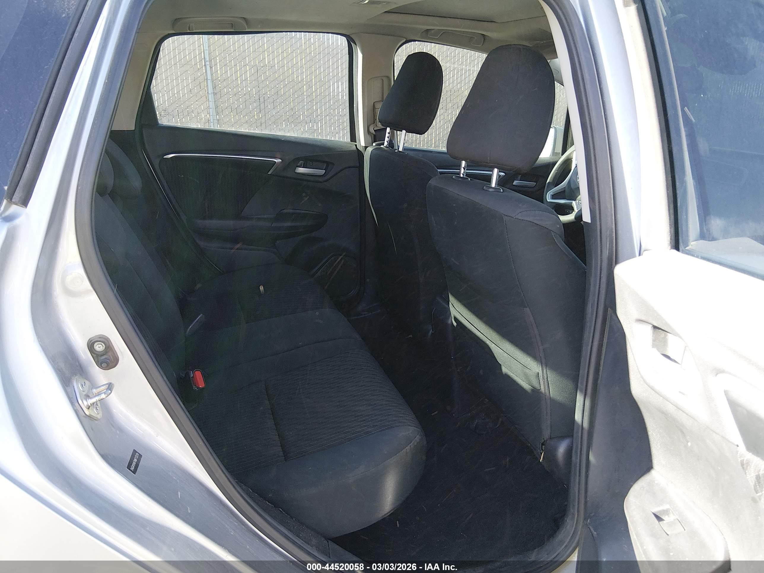 HONDA FIT image 8