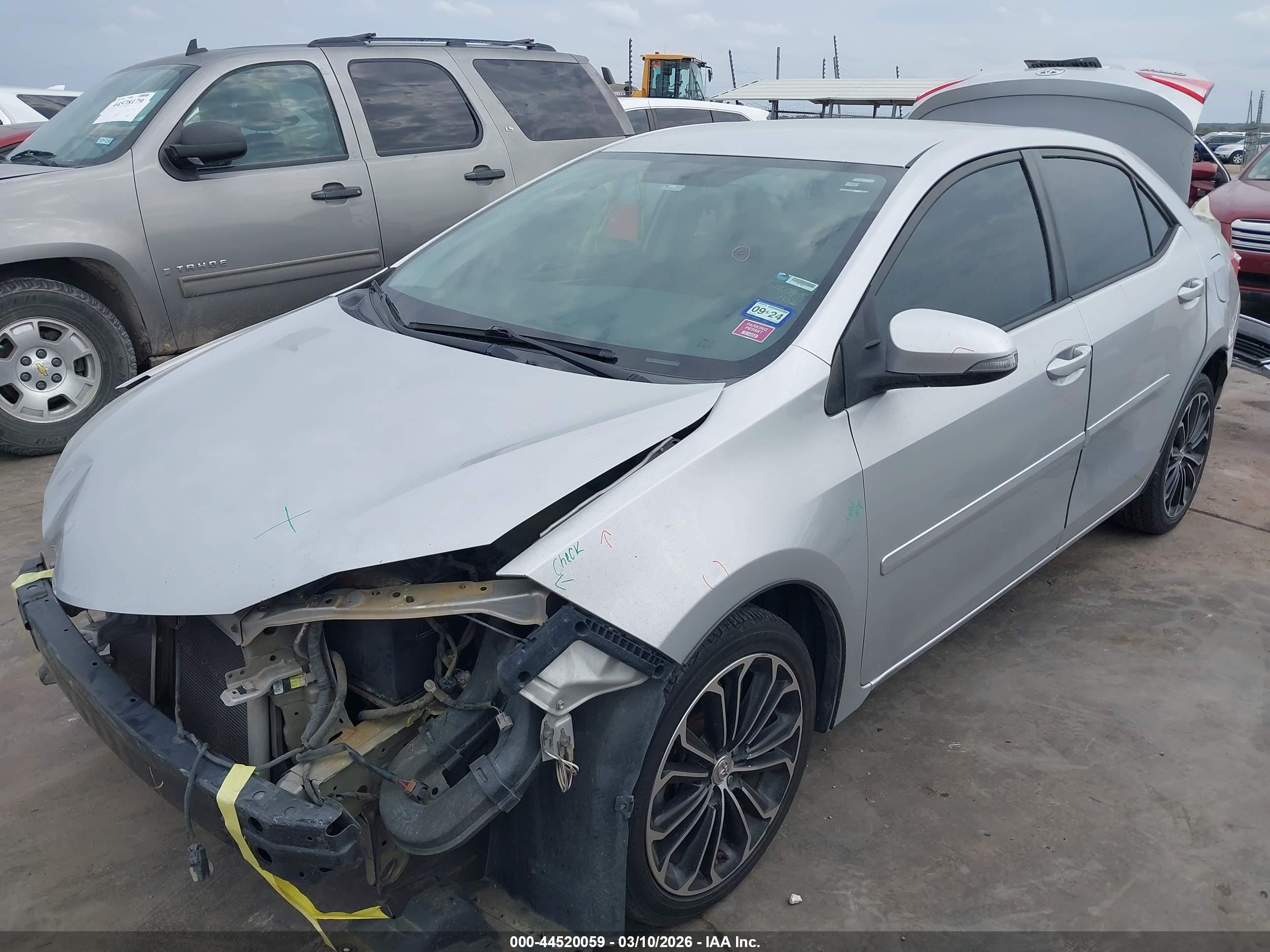 TOYOTA COROLLA image 2