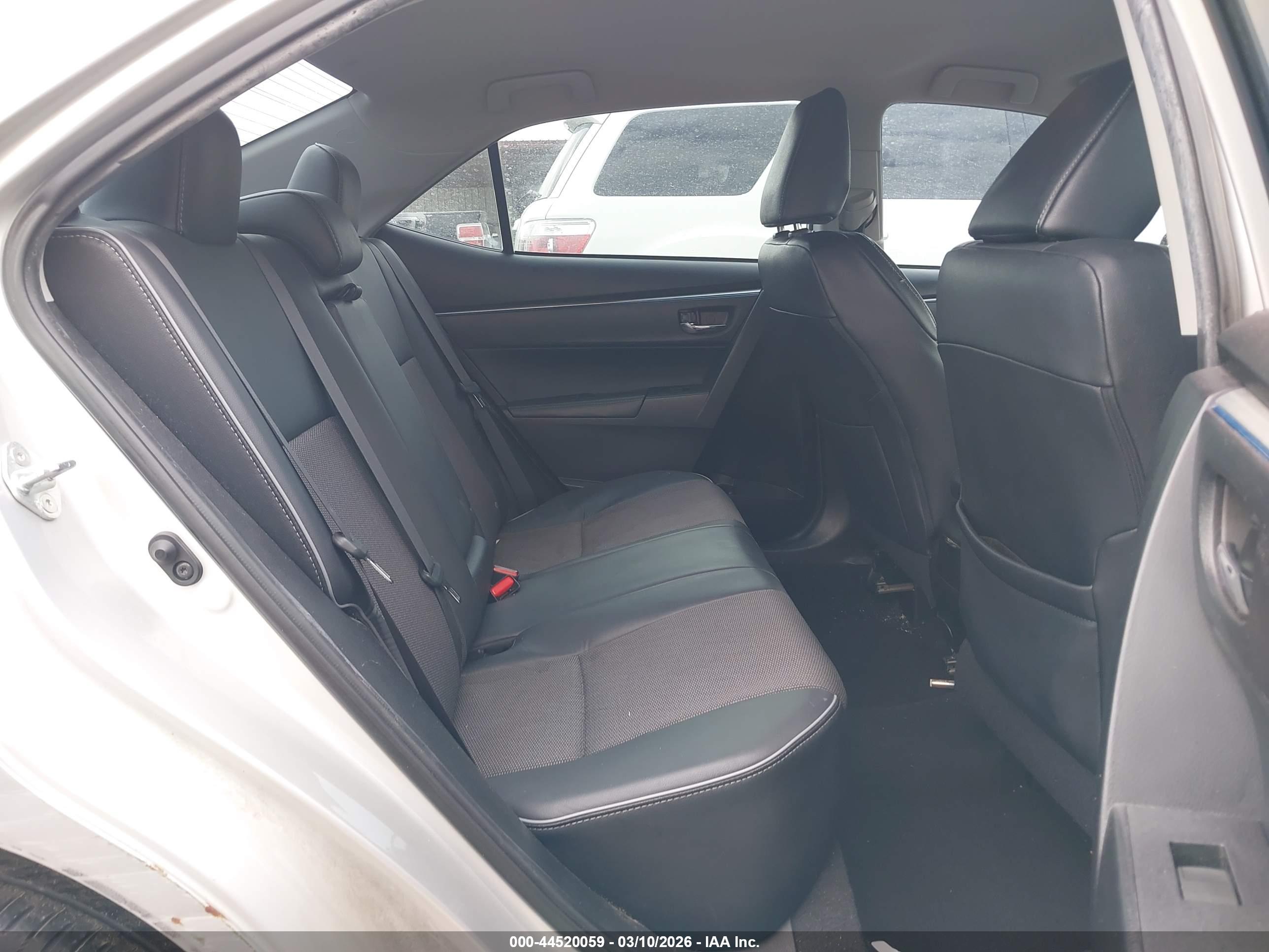 TOYOTA COROLLA image 8