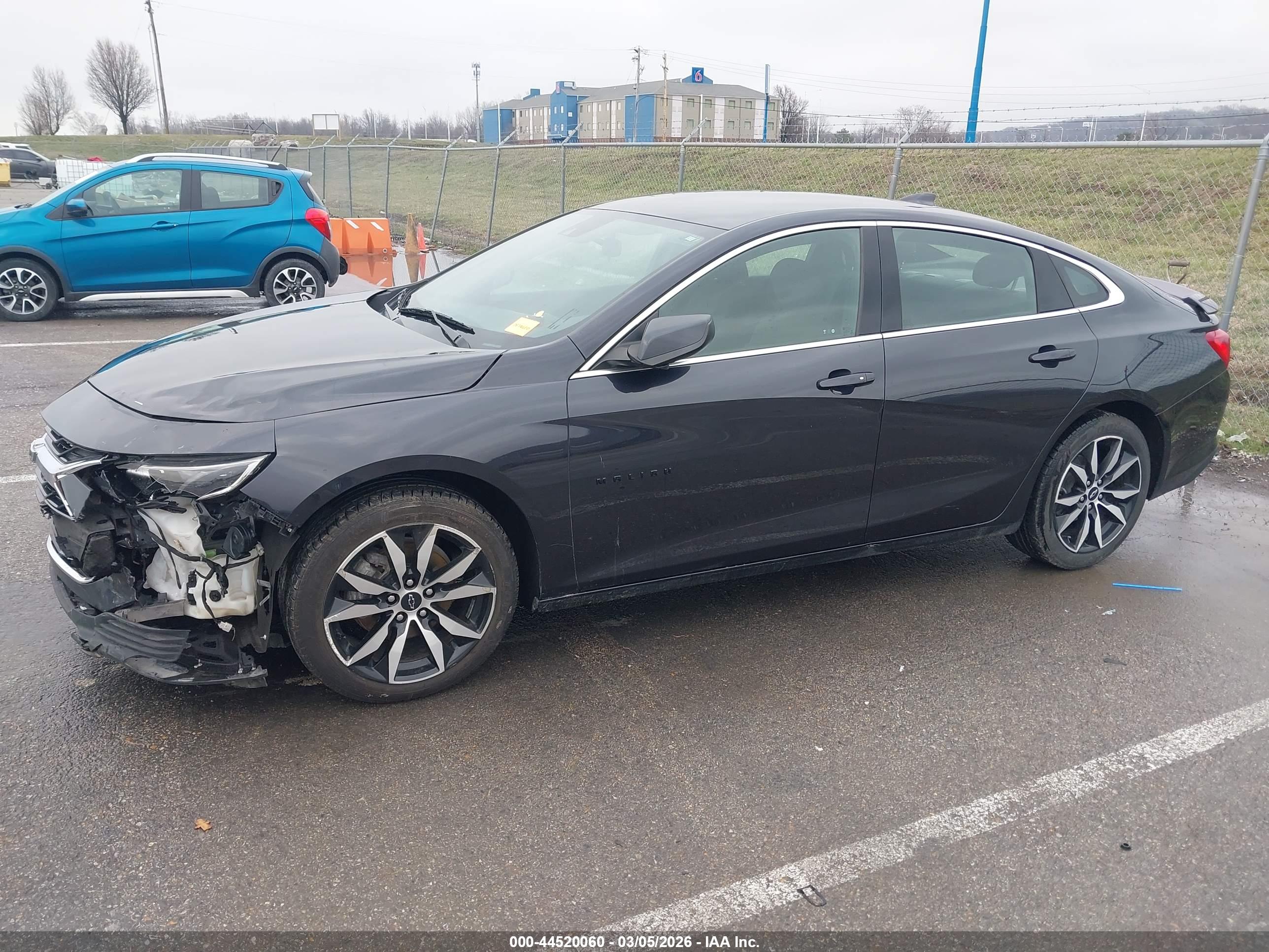 CHEVROLET MALIBU image 2