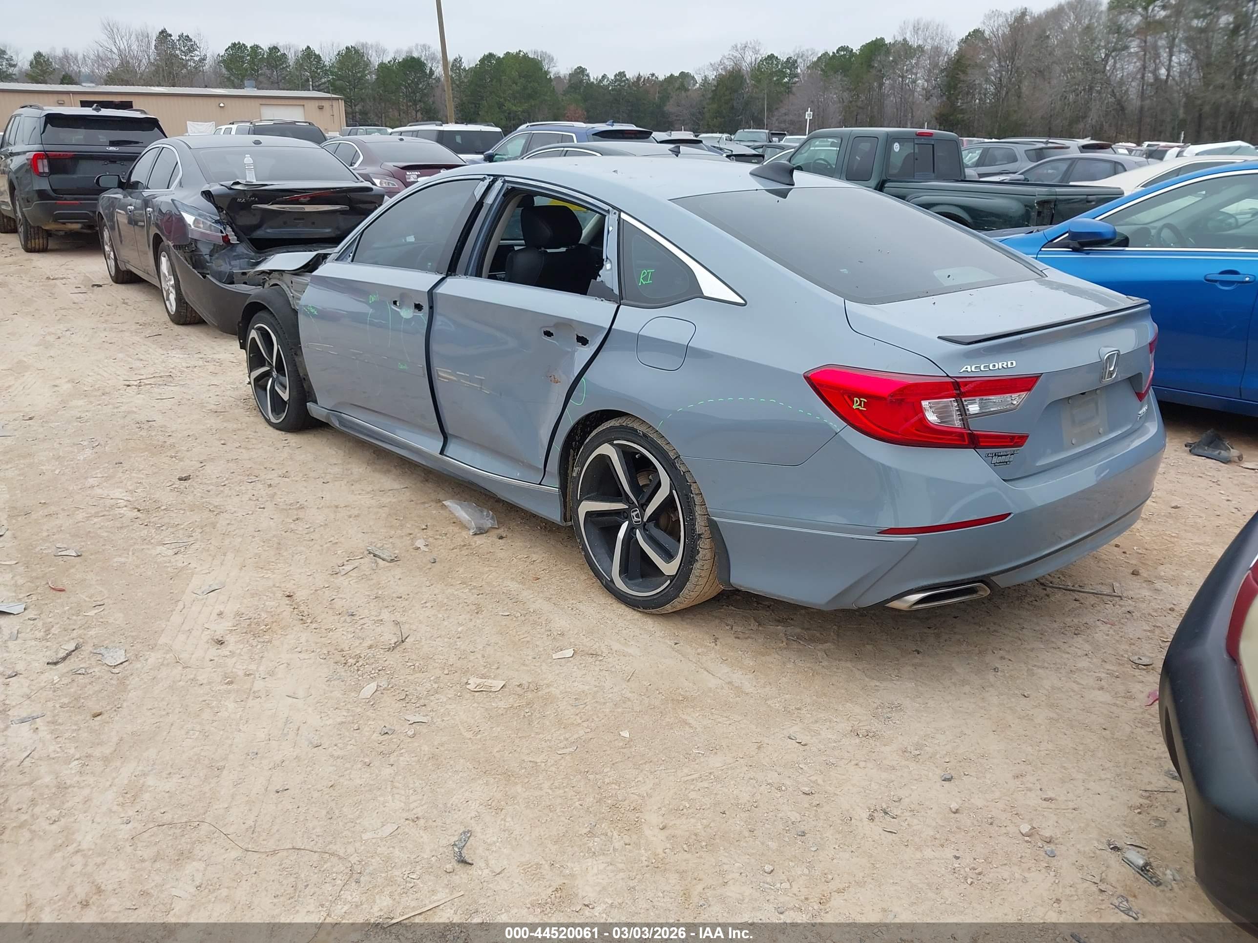 HONDA ACCORD image 3