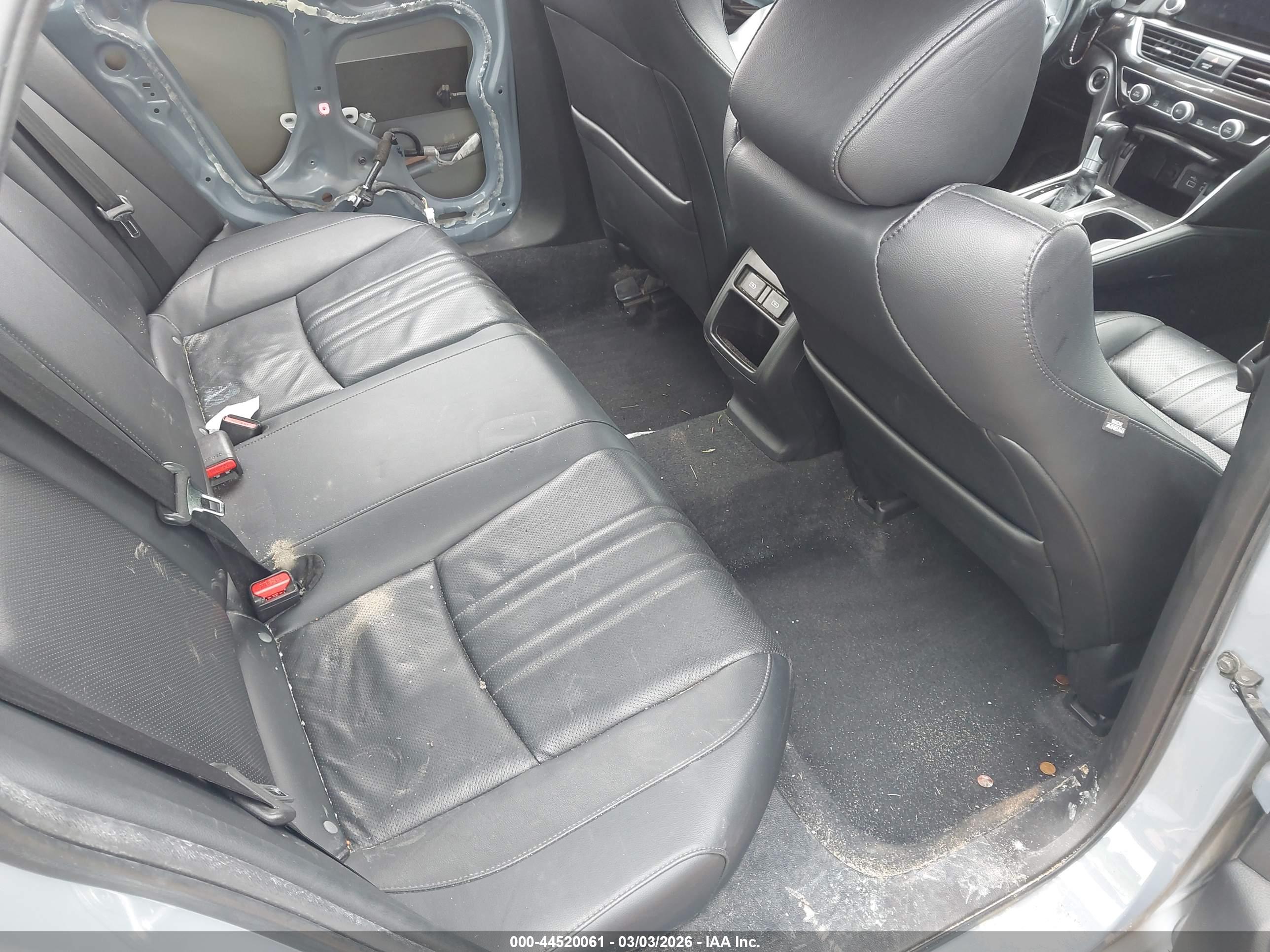 HONDA ACCORD image 8