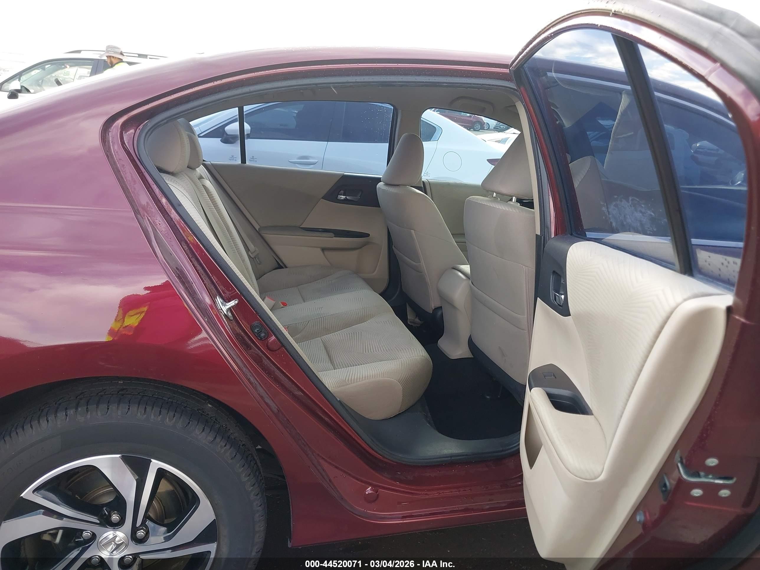 HONDA ACCORD image 8