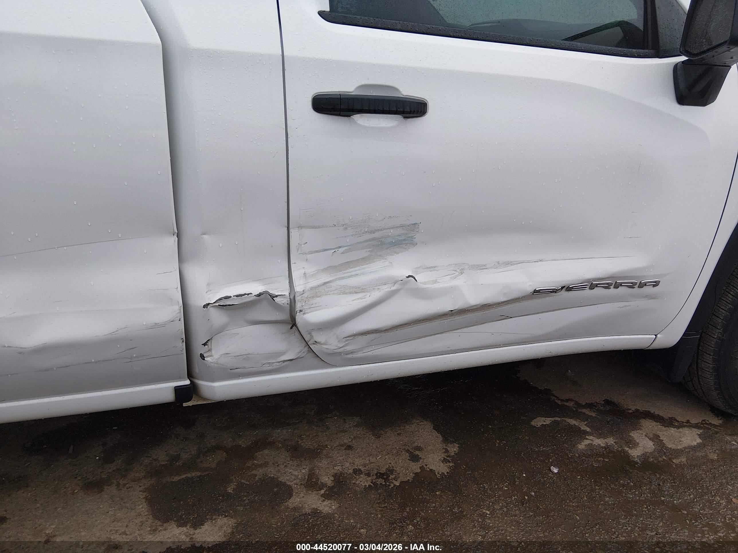 GMC SIERRA image 6