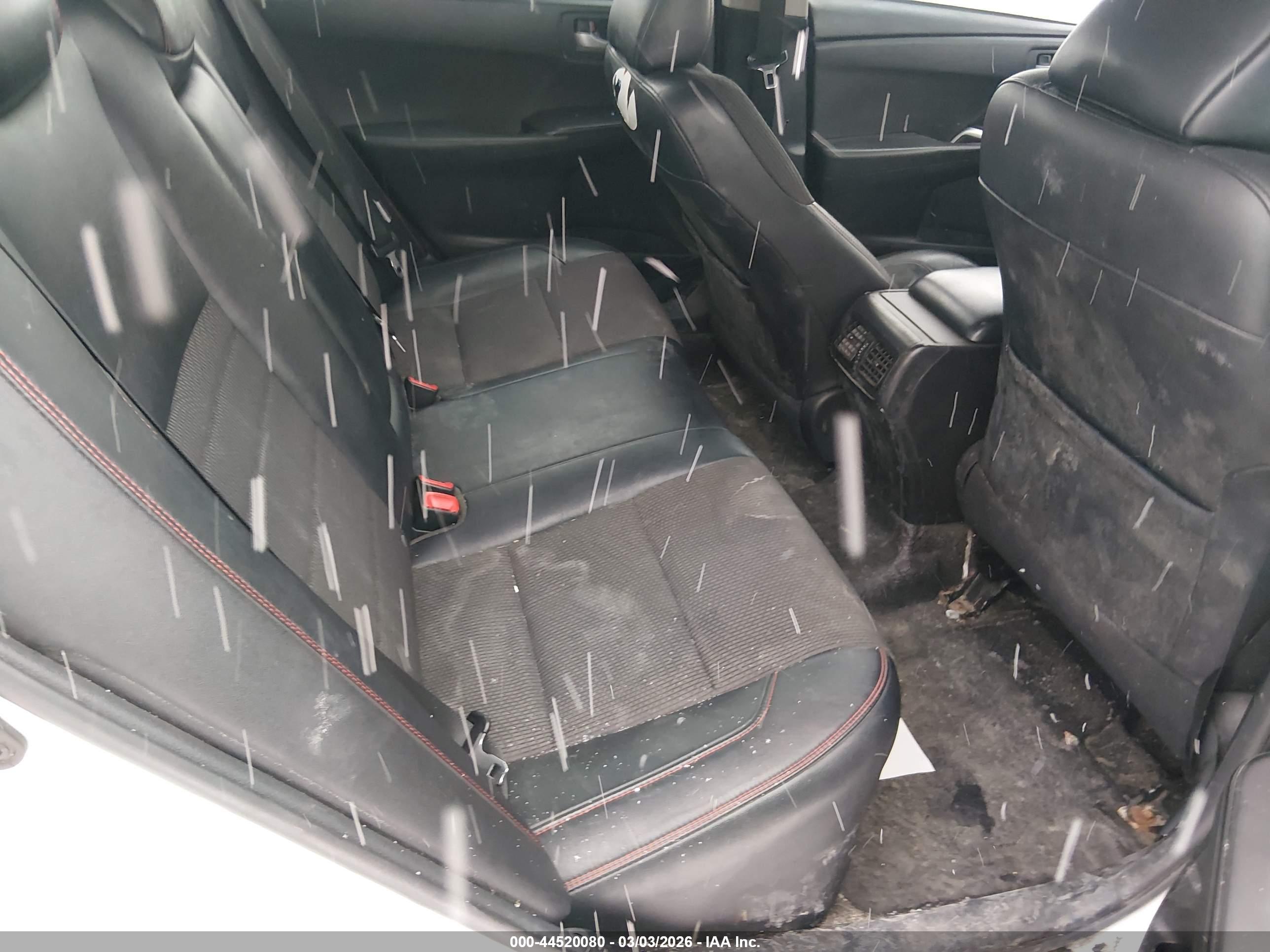 TOYOTA CAMRY image 8