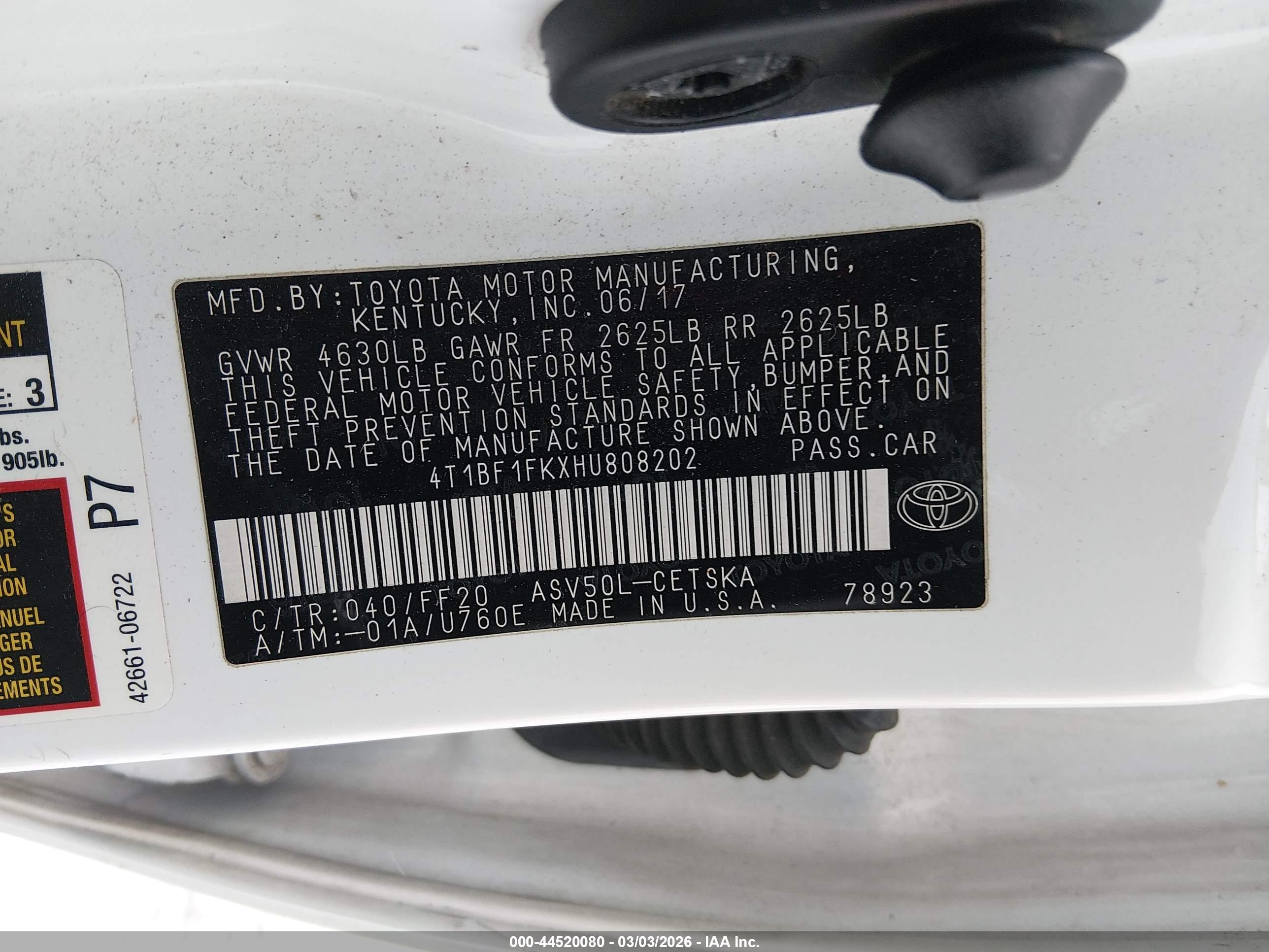 TOYOTA CAMRY image 9