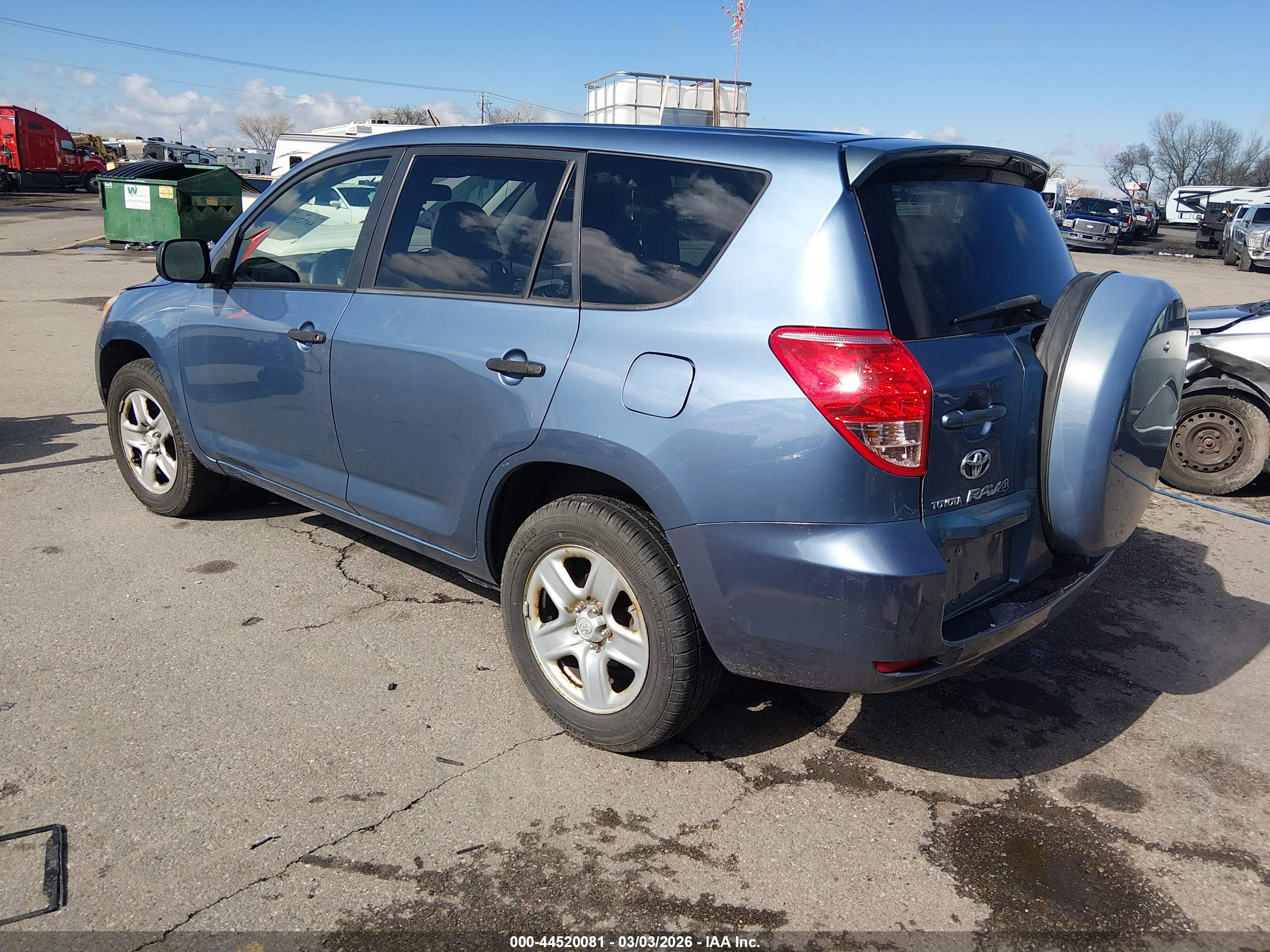 TOYOTA RAV4 image 3