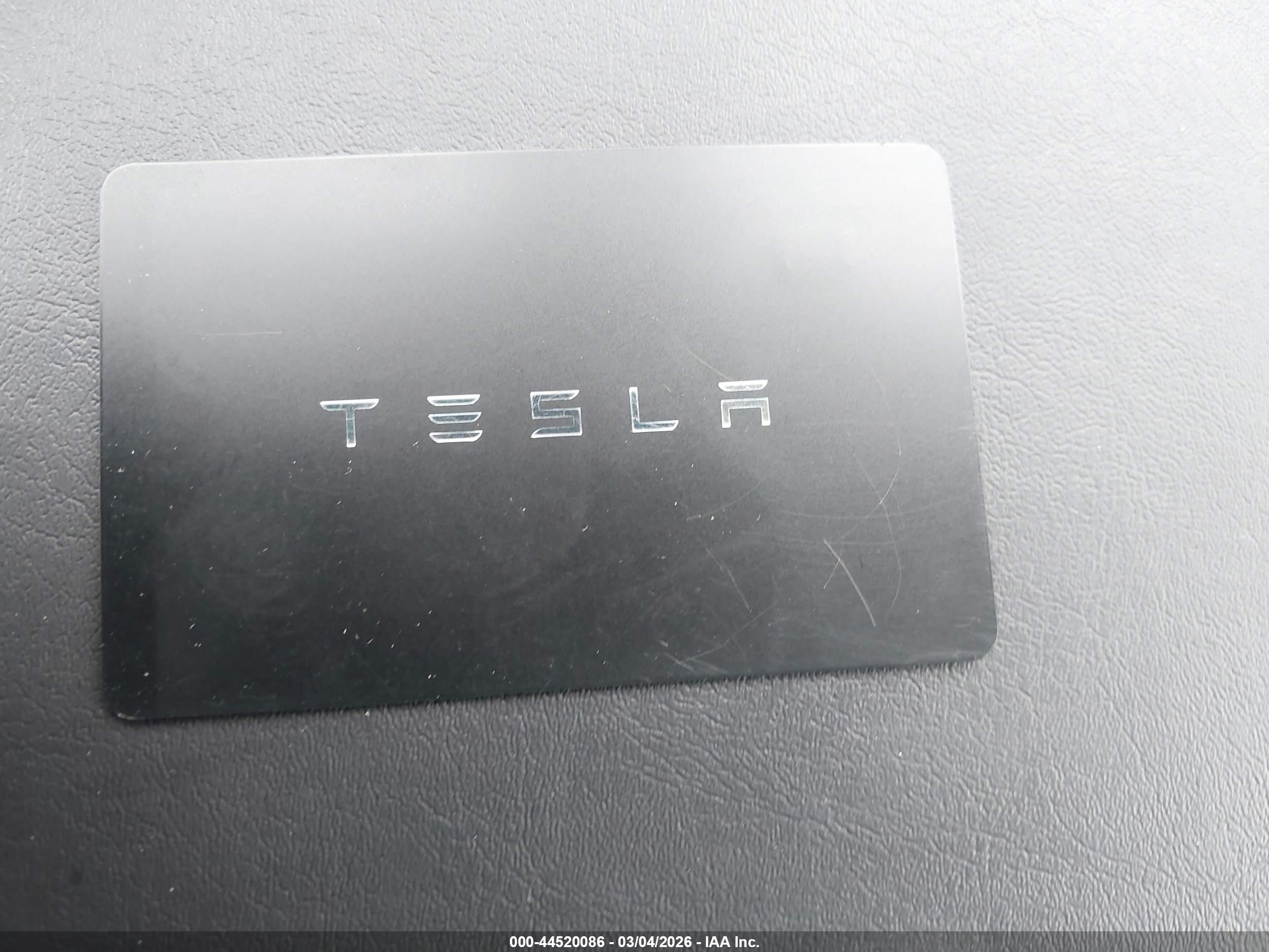TESLA MODEL image 11