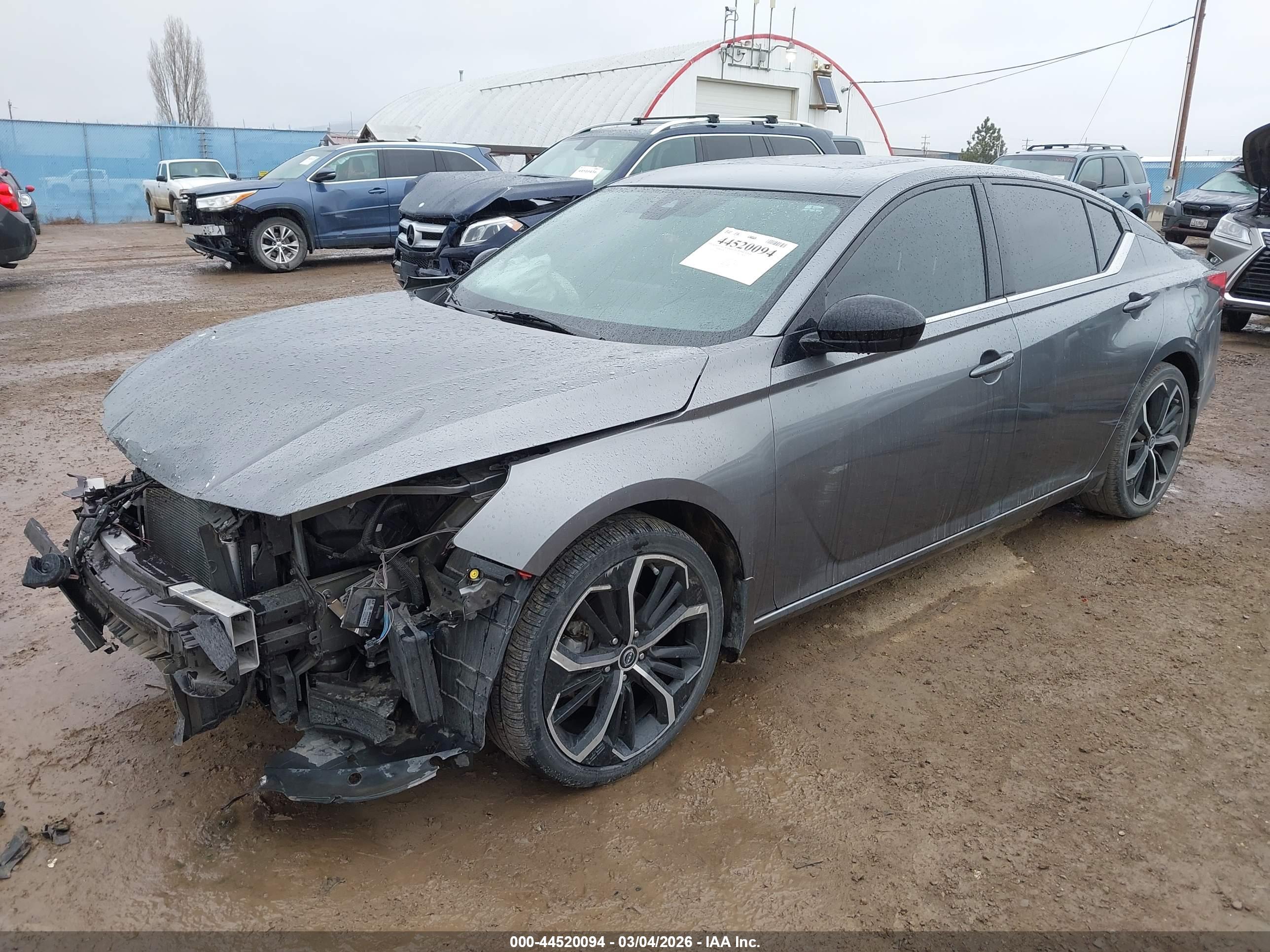NISSAN ALTIMA image 2