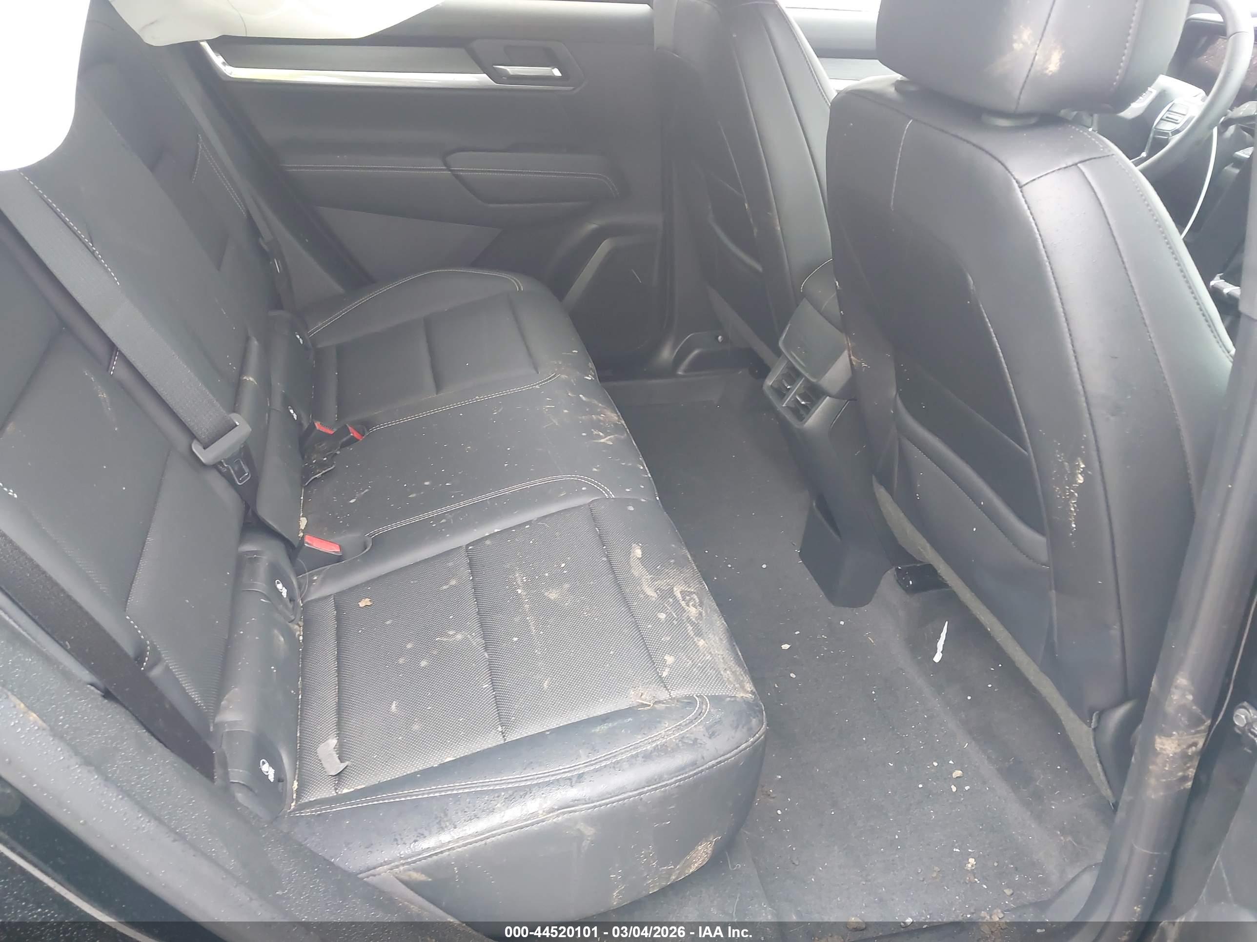 GMC TERRAIN image 8