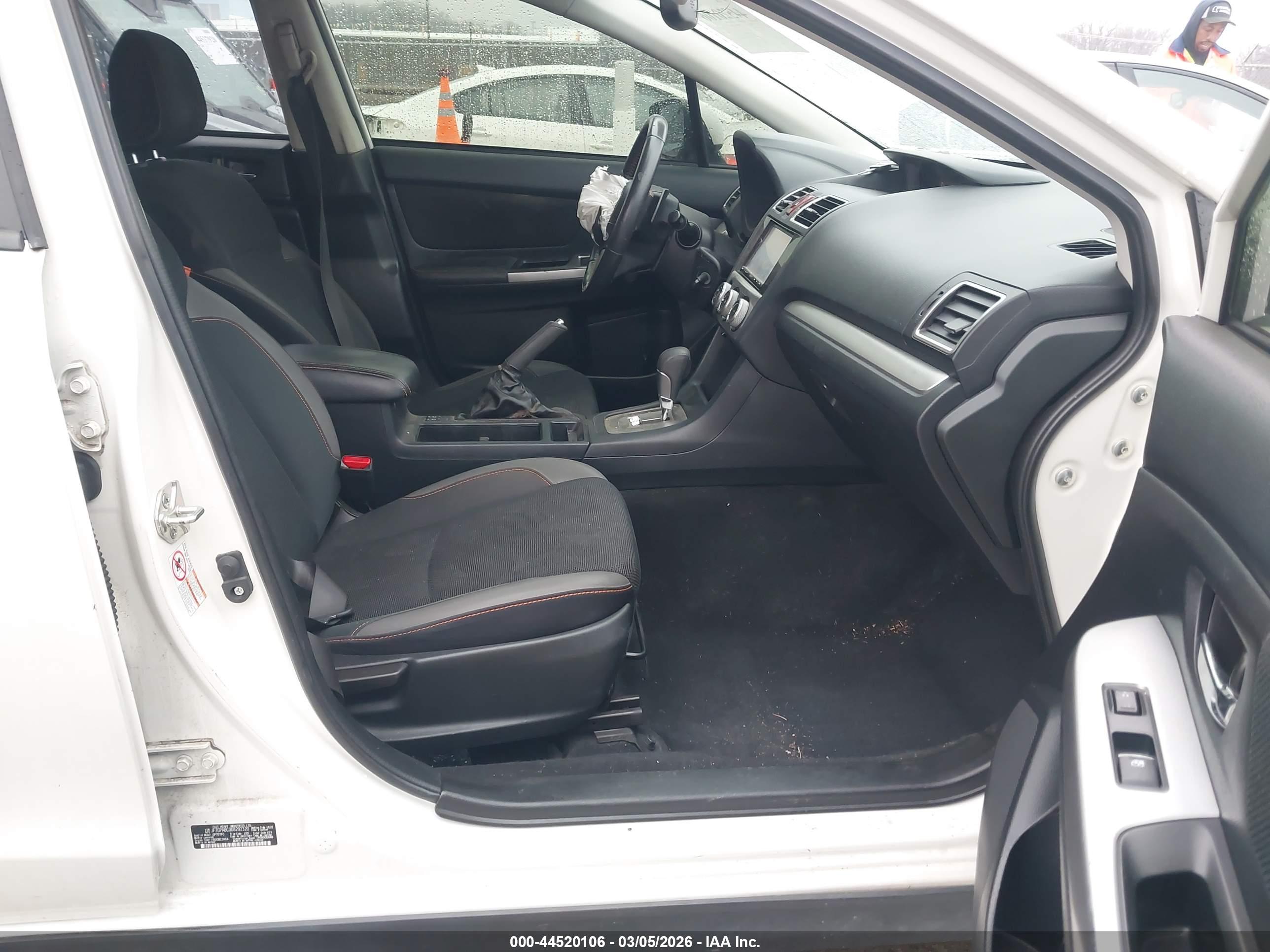 SUBARU CROSSTREK image 5