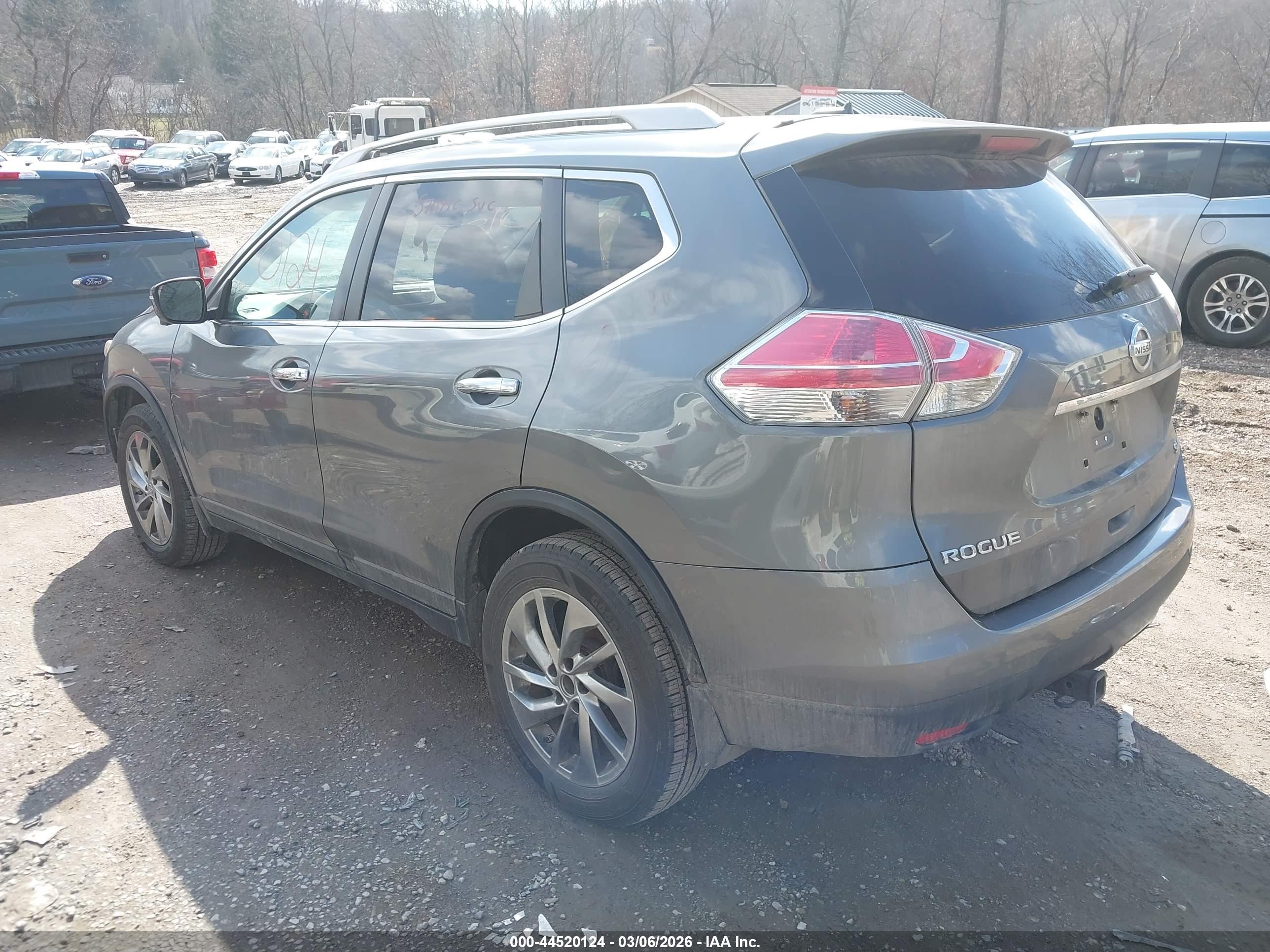 NISSAN ROGUE image 3