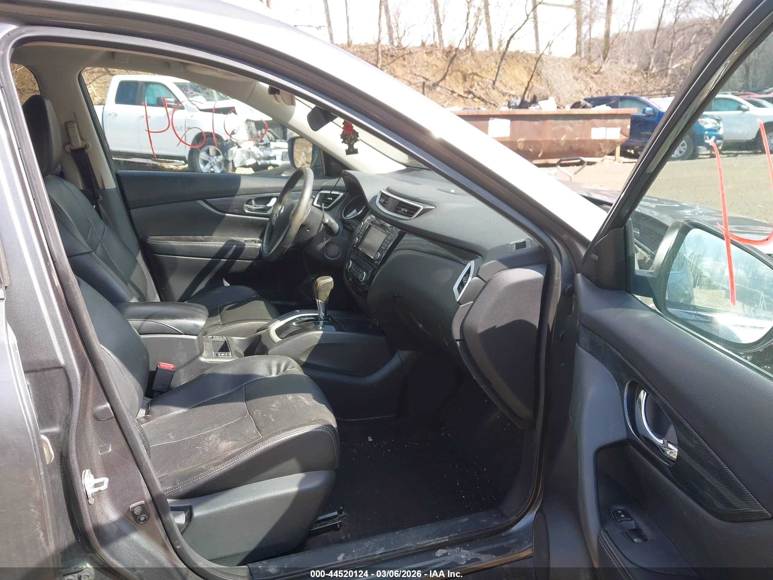 NISSAN ROGUE image 5