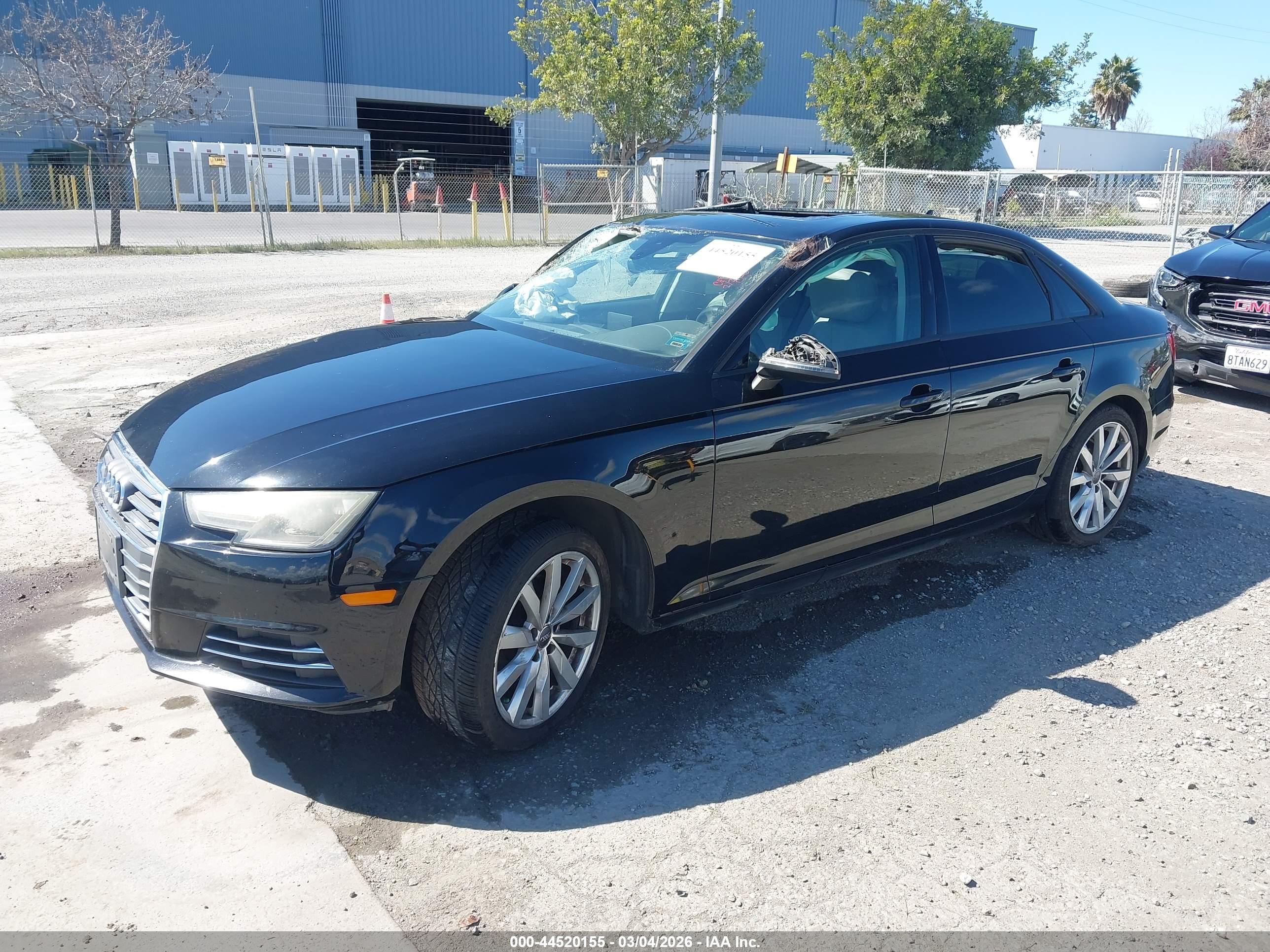 AUDI A4 image 2