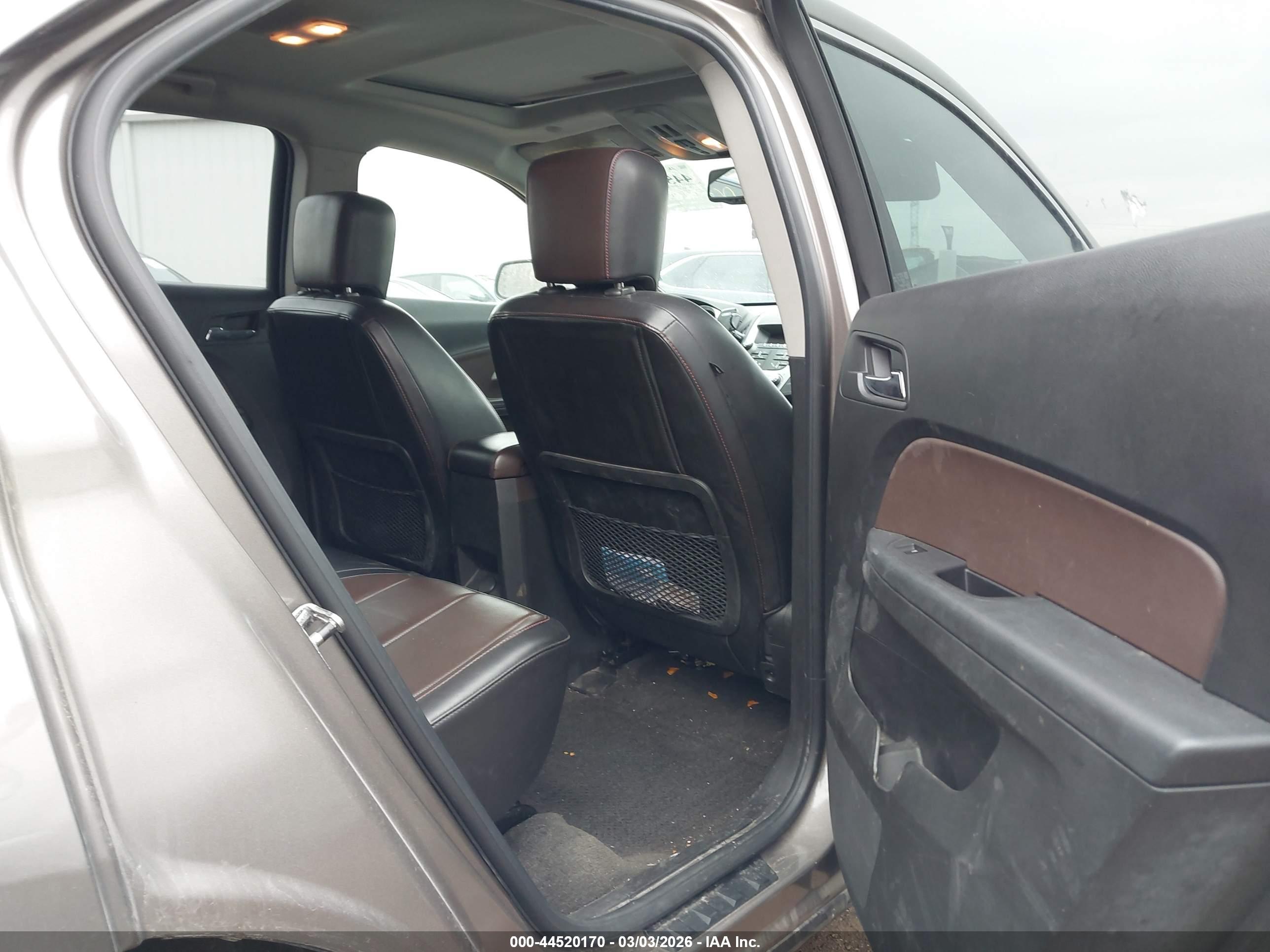CHEVROLET EQUINOX image 8