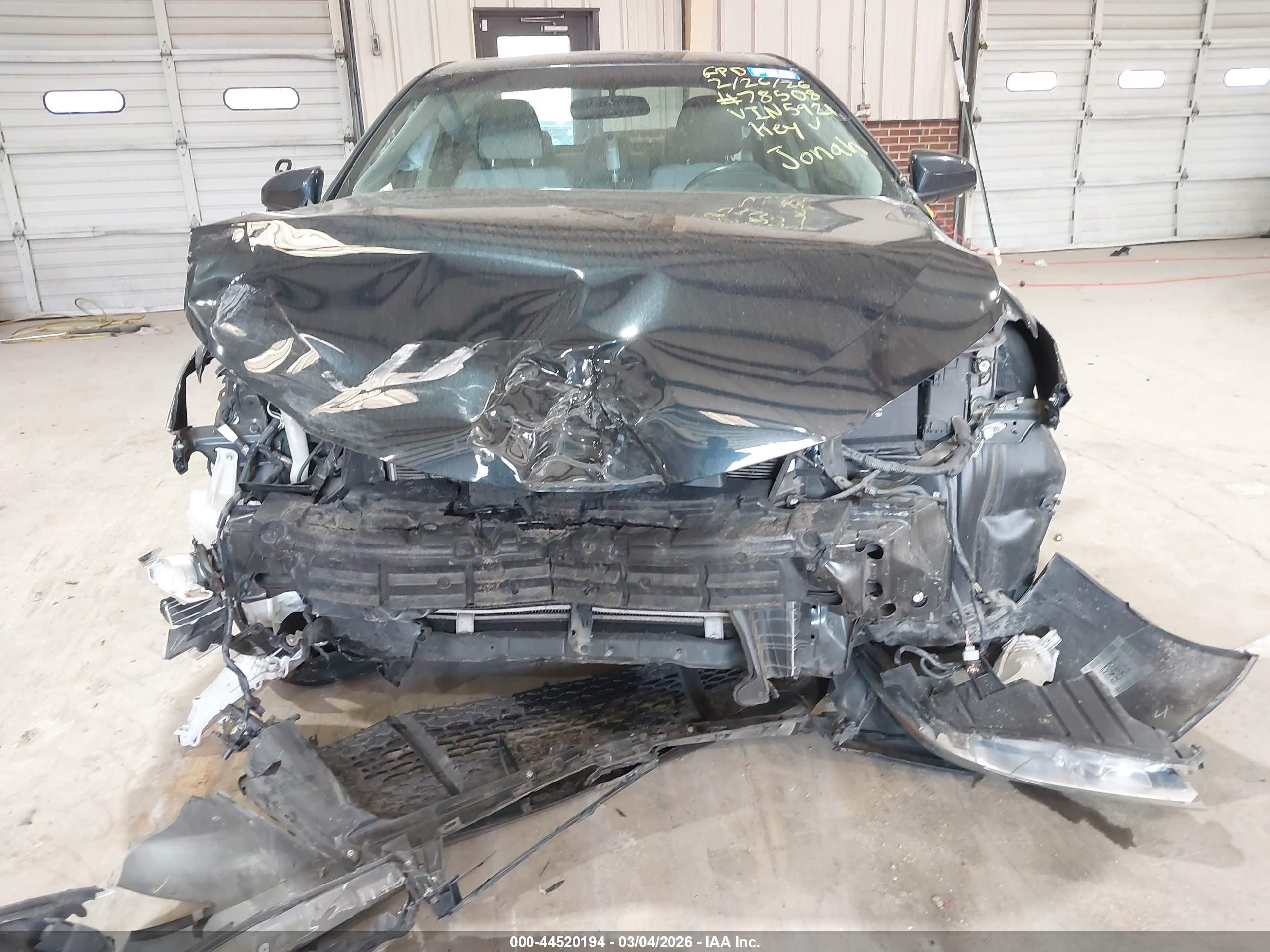 TOYOTA CAMRY image 6