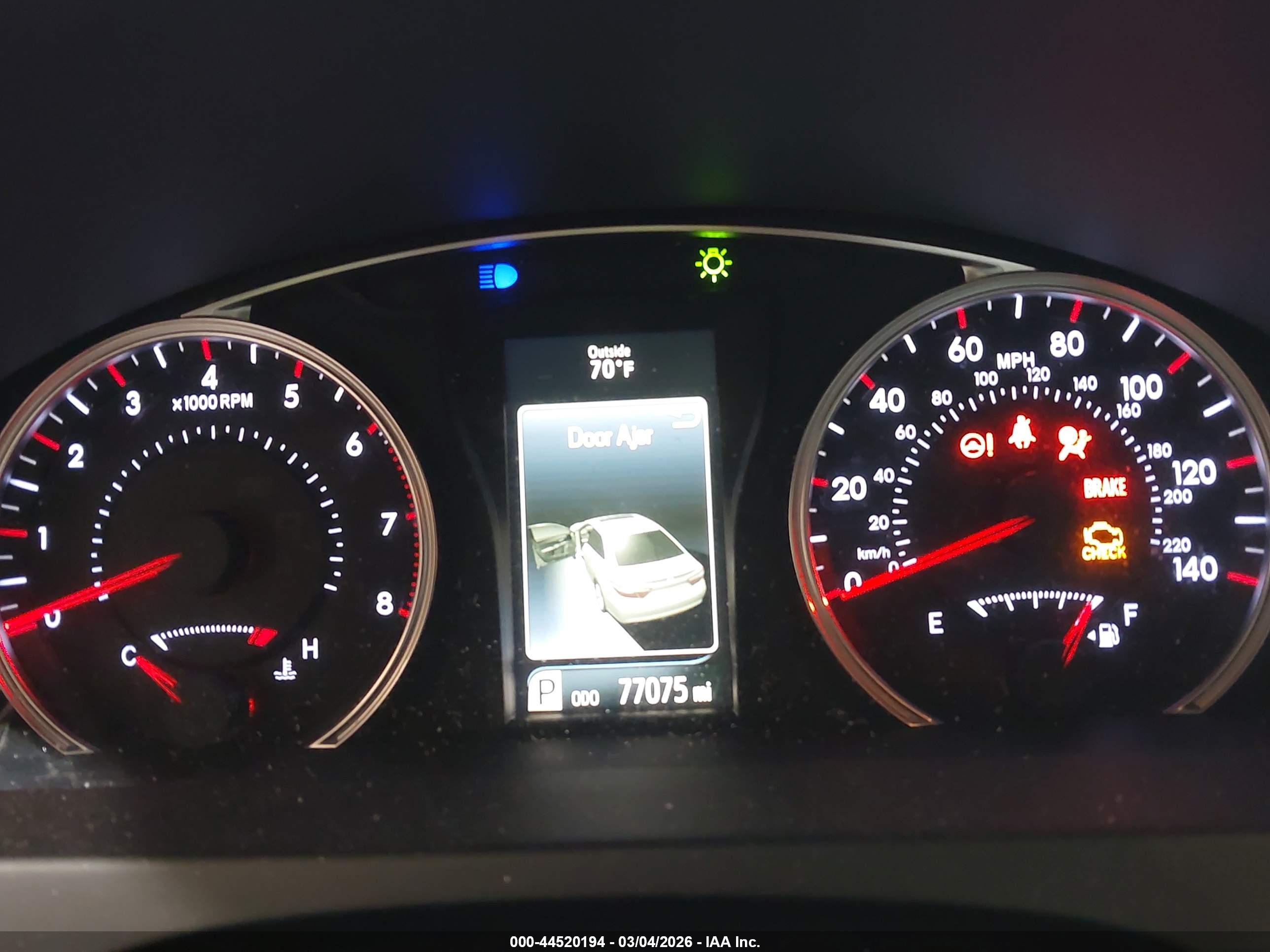 TOYOTA CAMRY image 7