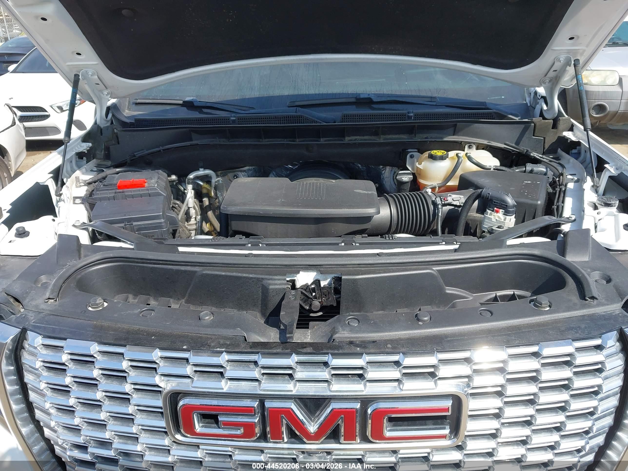 GMC YUKON image 10