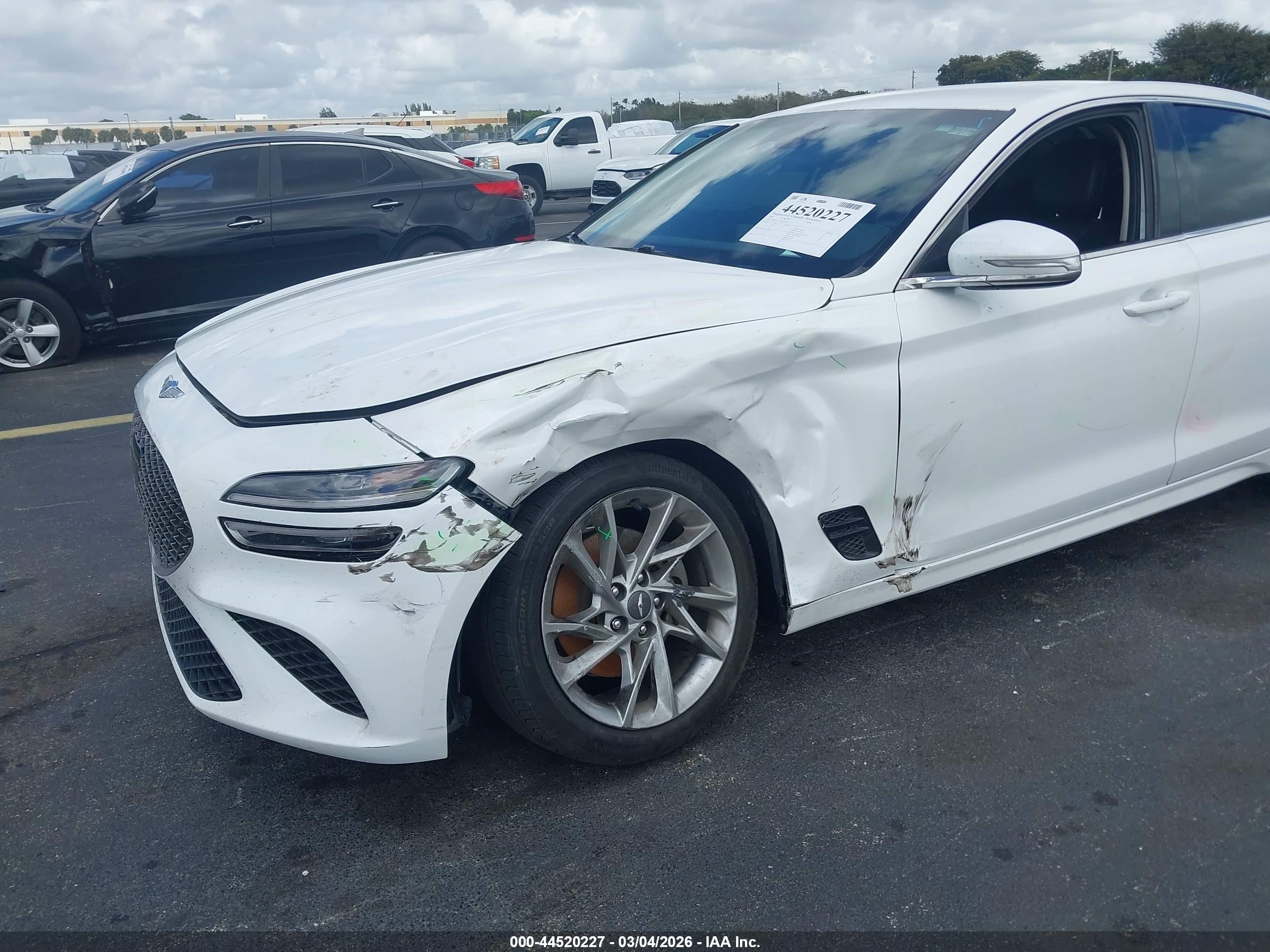 GENESIS G70 image 6