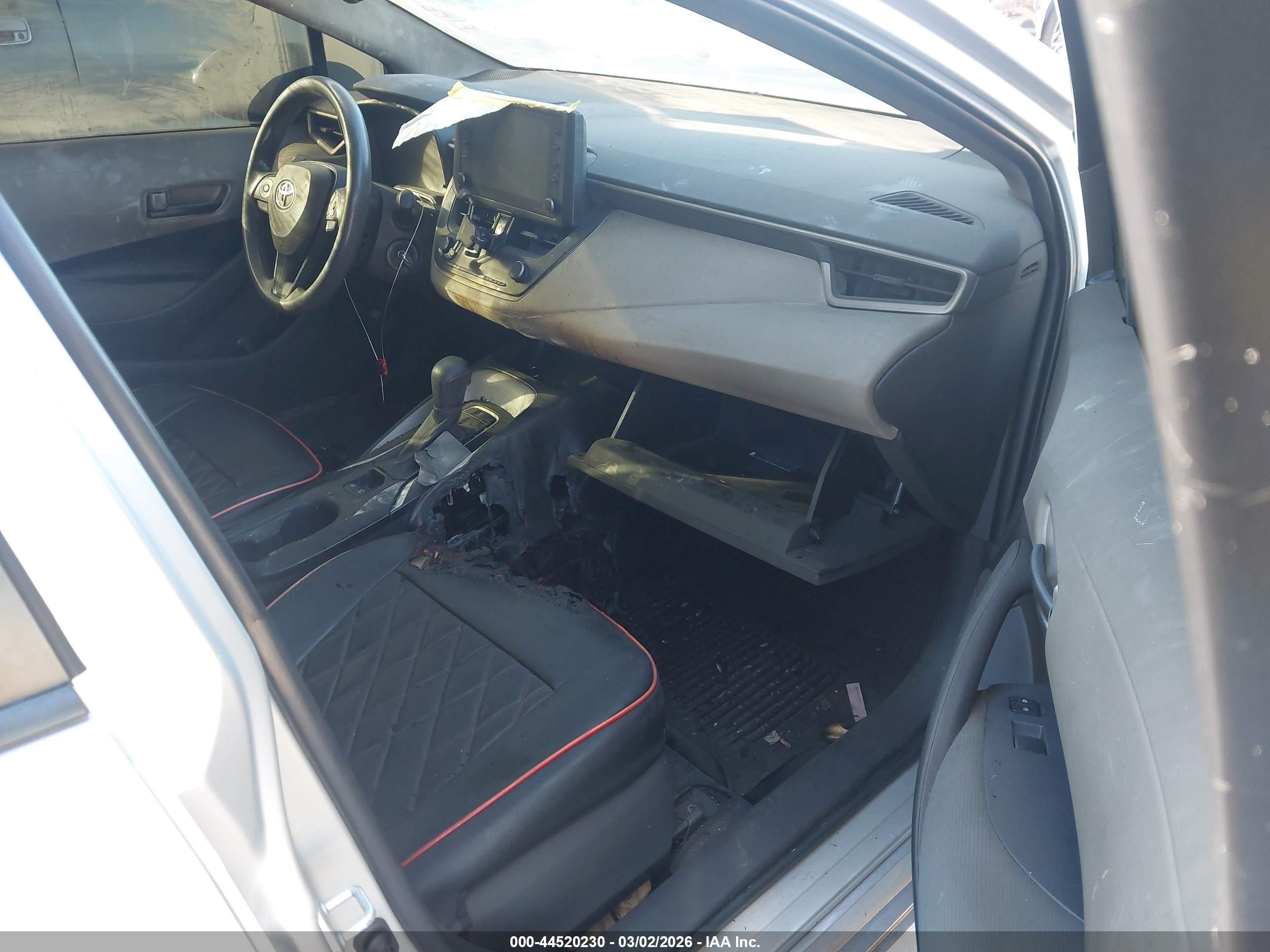 TOYOTA COROLLA image 5