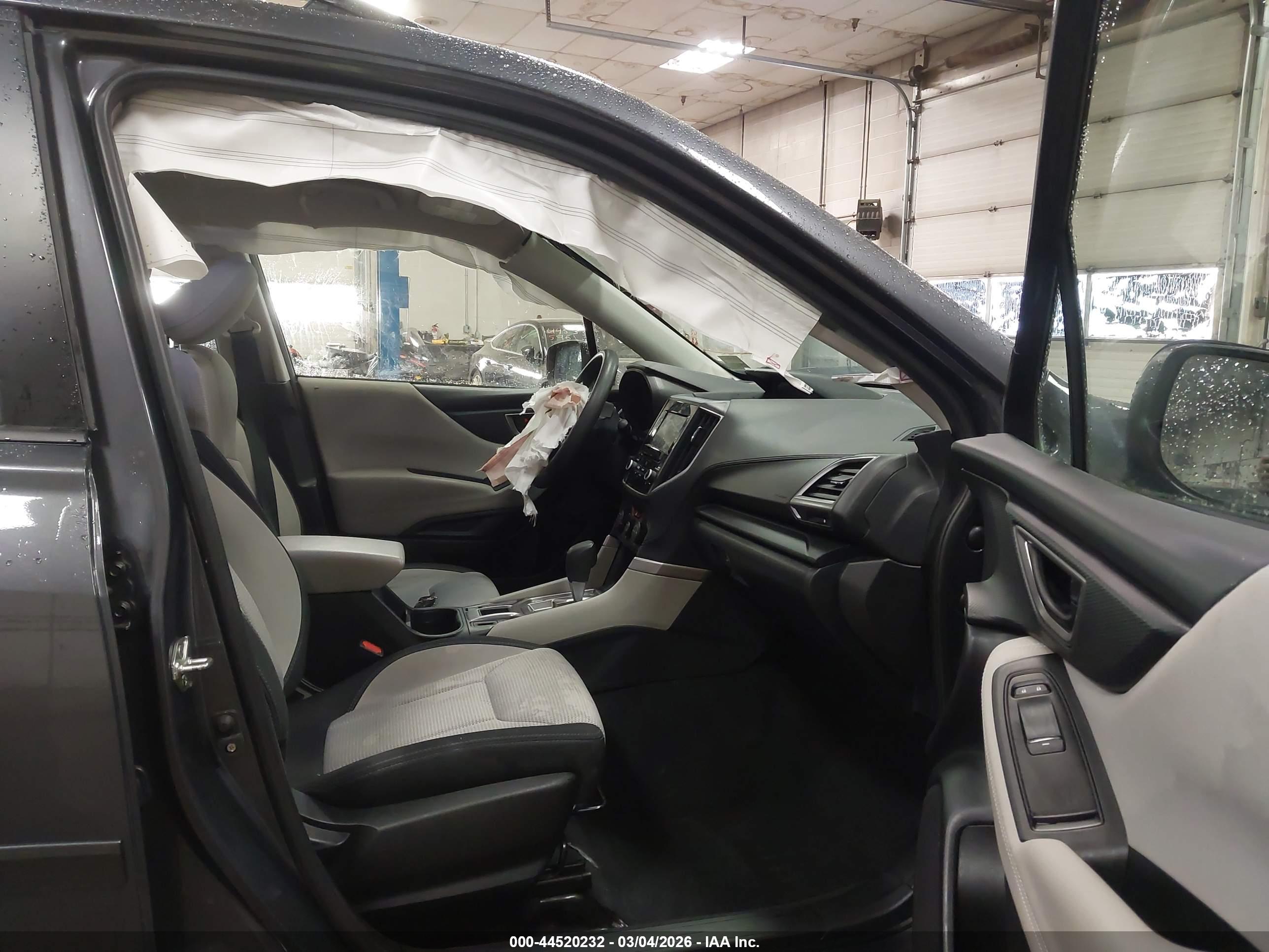 SUBARU FORESTER image 5
