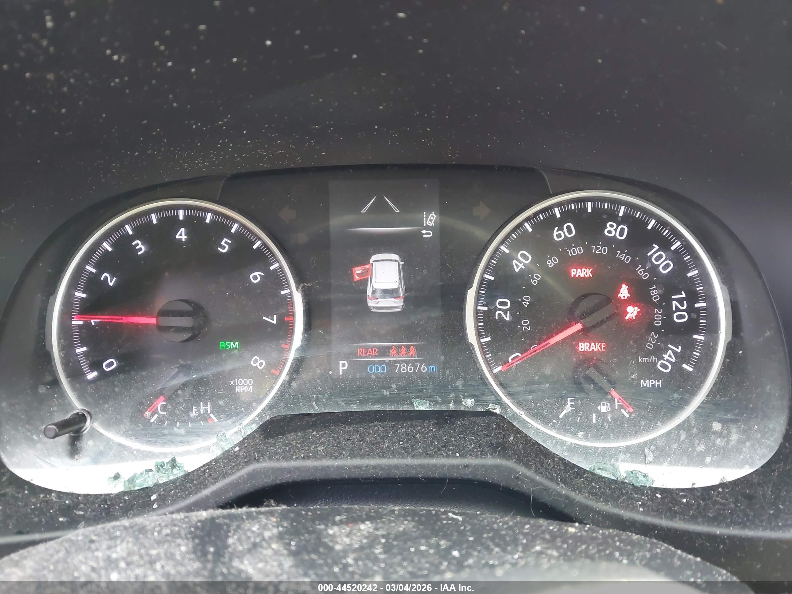 TOYOTA RAV4 image 7