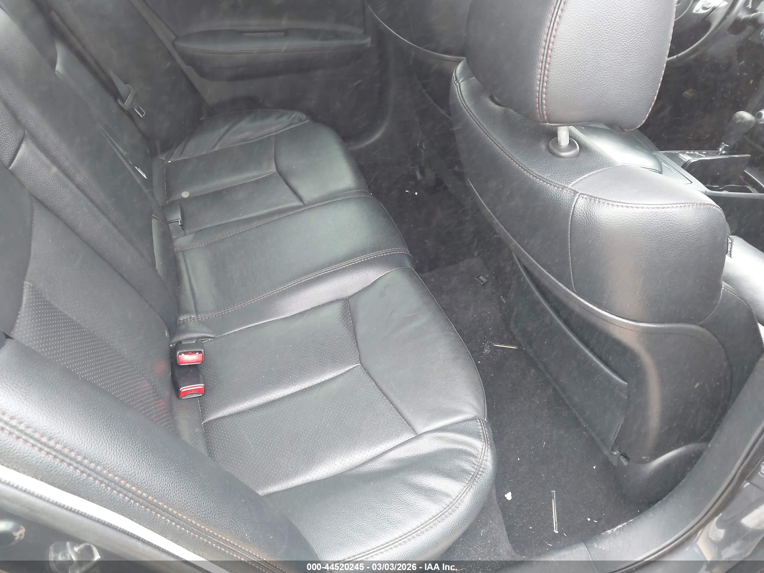 NISSAN MAXIMA image 8