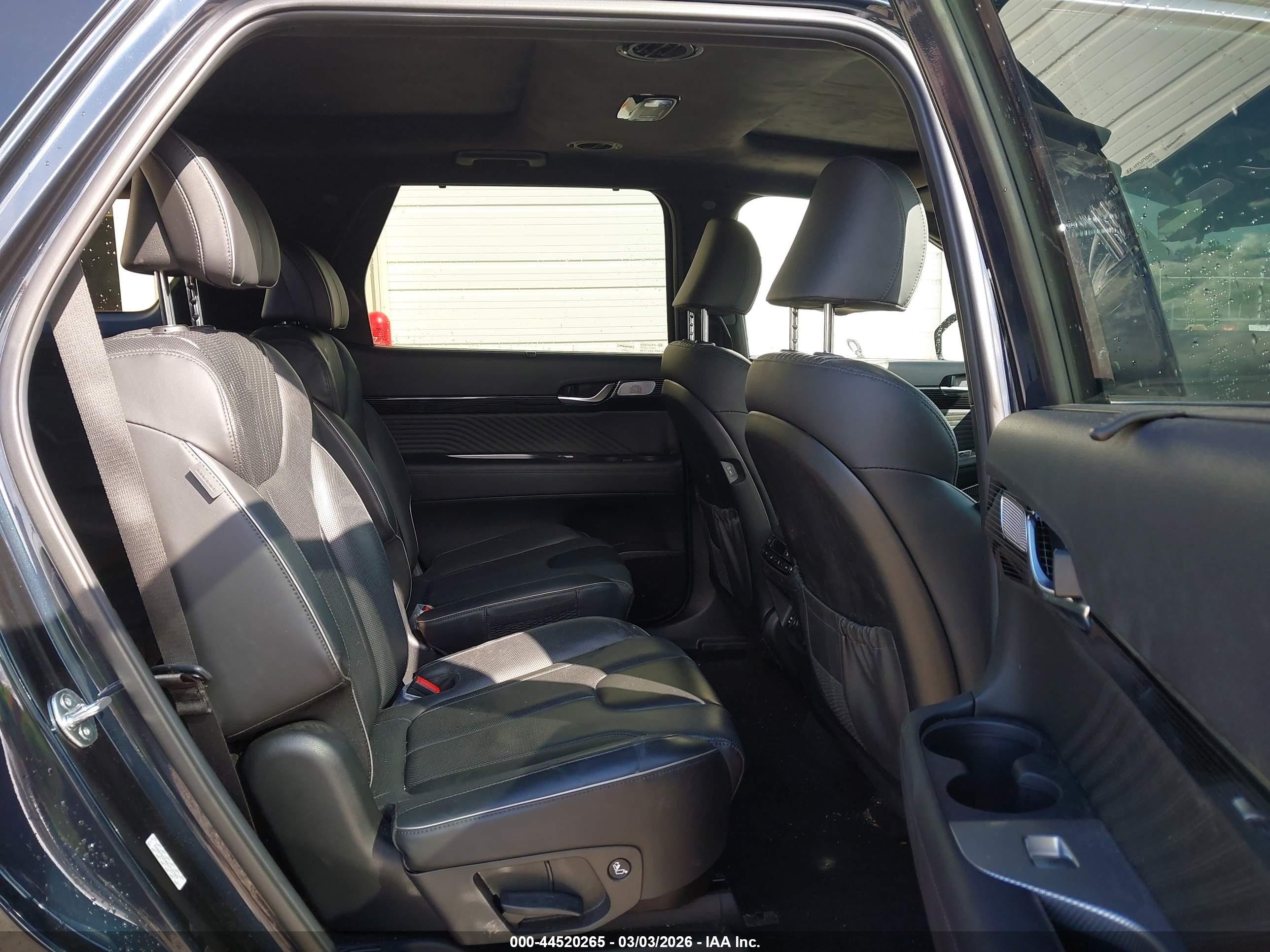 HYUNDAI PALISADE image 8